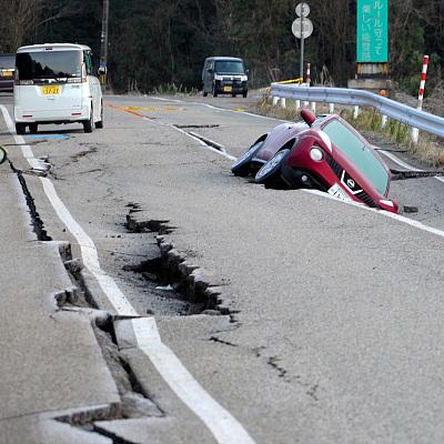 More tremors hit Japan following strong earthquake