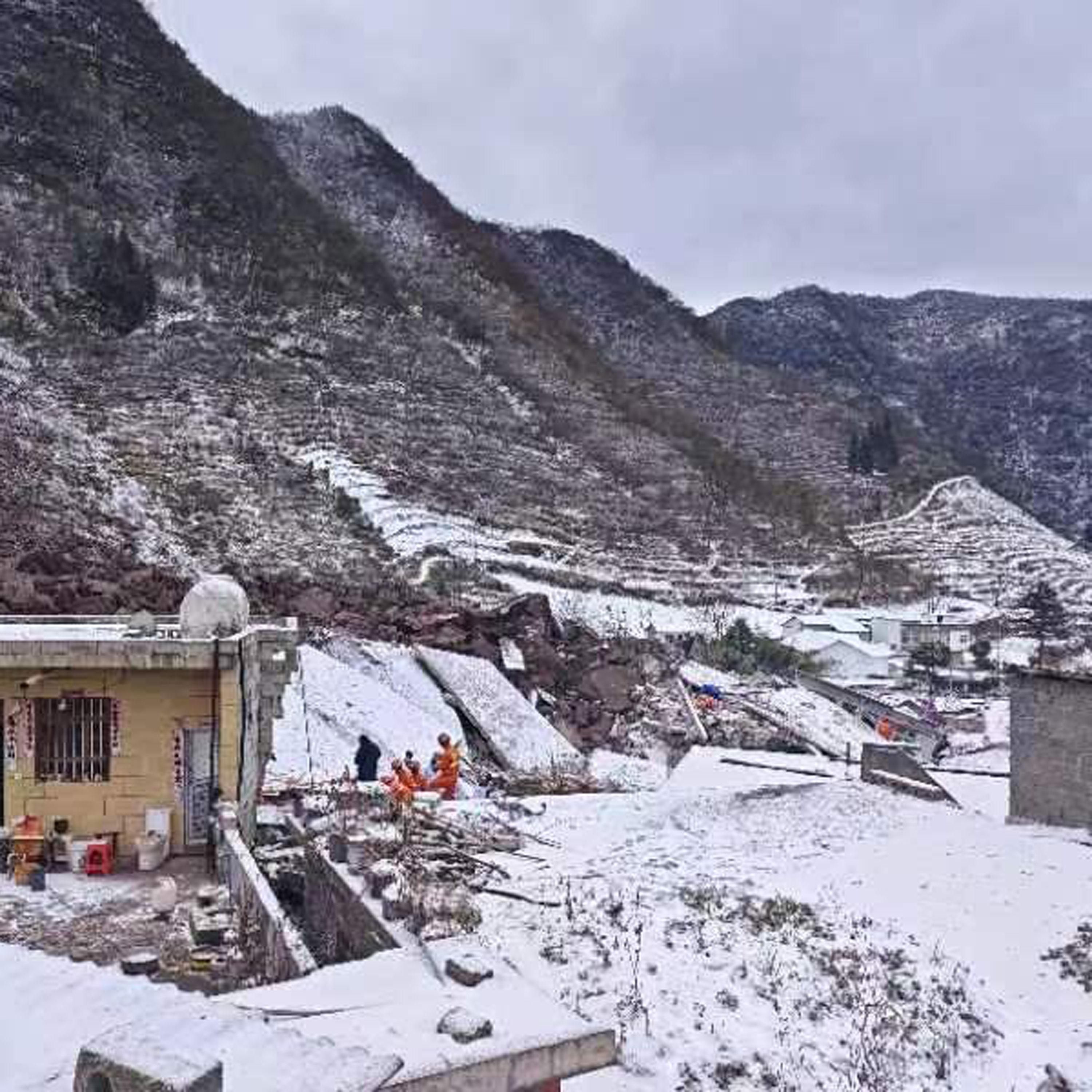 Parts of SW China village buried after landslide