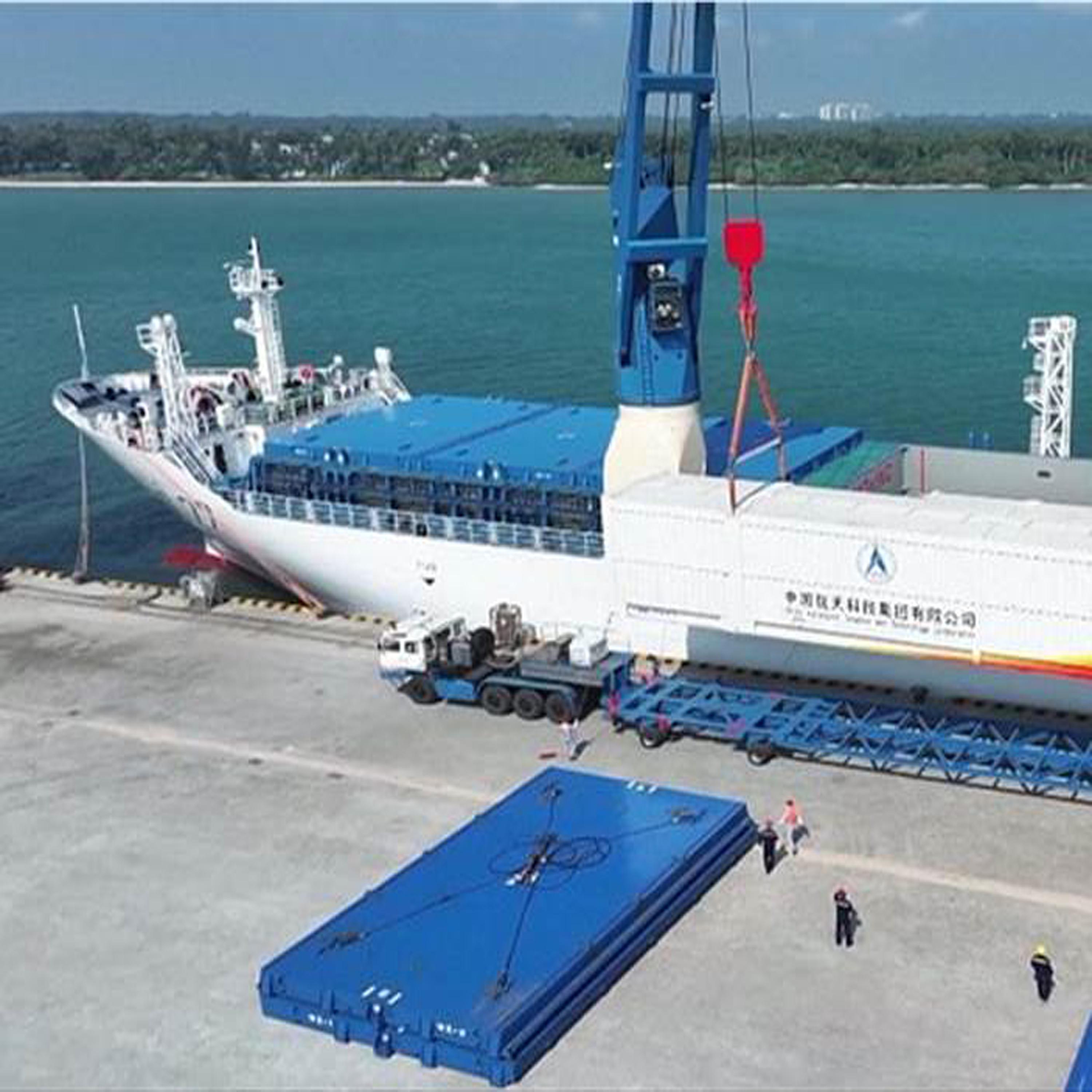 Carrier rocket for China's Queqiao-2 arrives at launch site