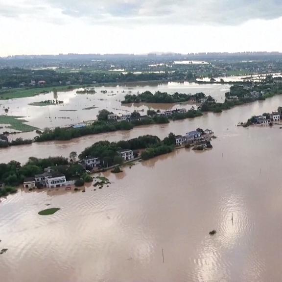 Over 3,800 evacuated after dike breach in central China