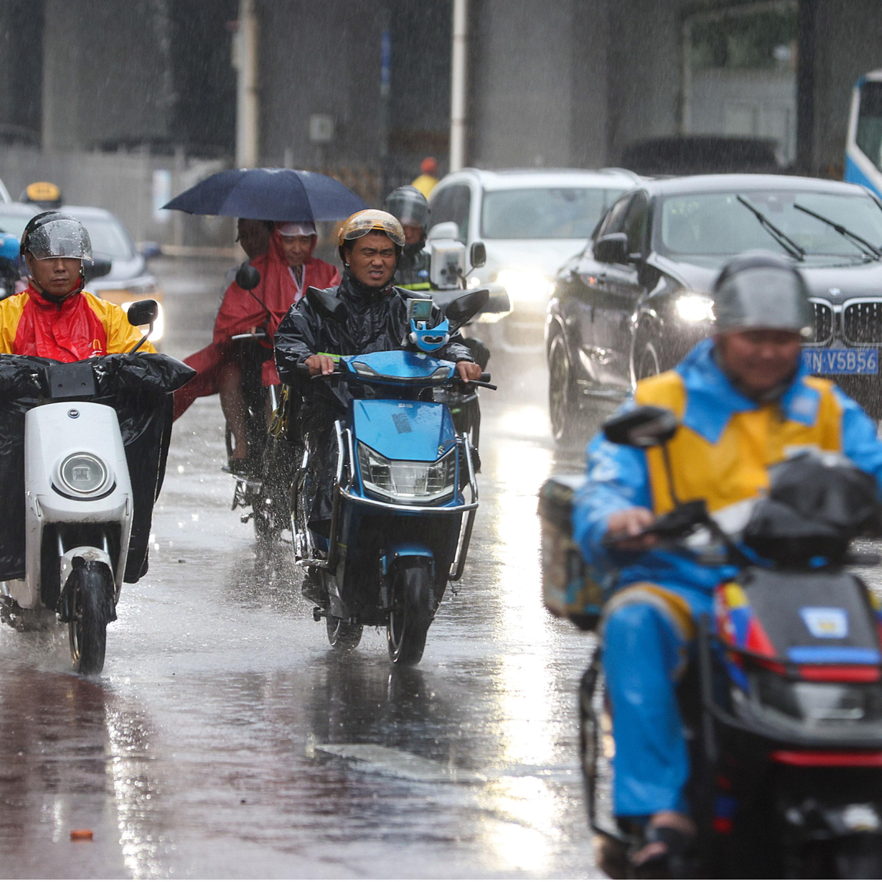 Beijing renews third highest alert for rainstorms