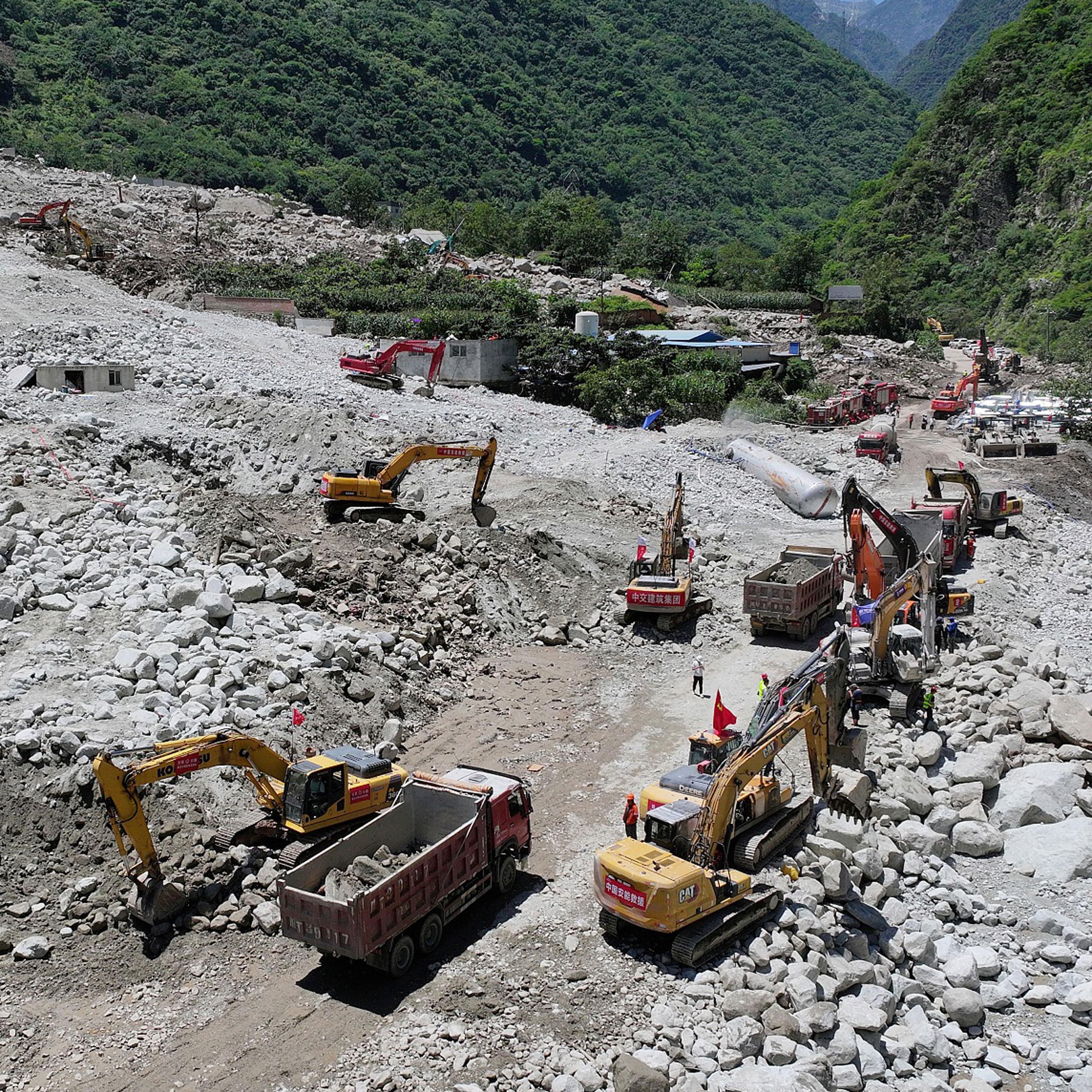 9 killed in southwest China flash flood, mudslide