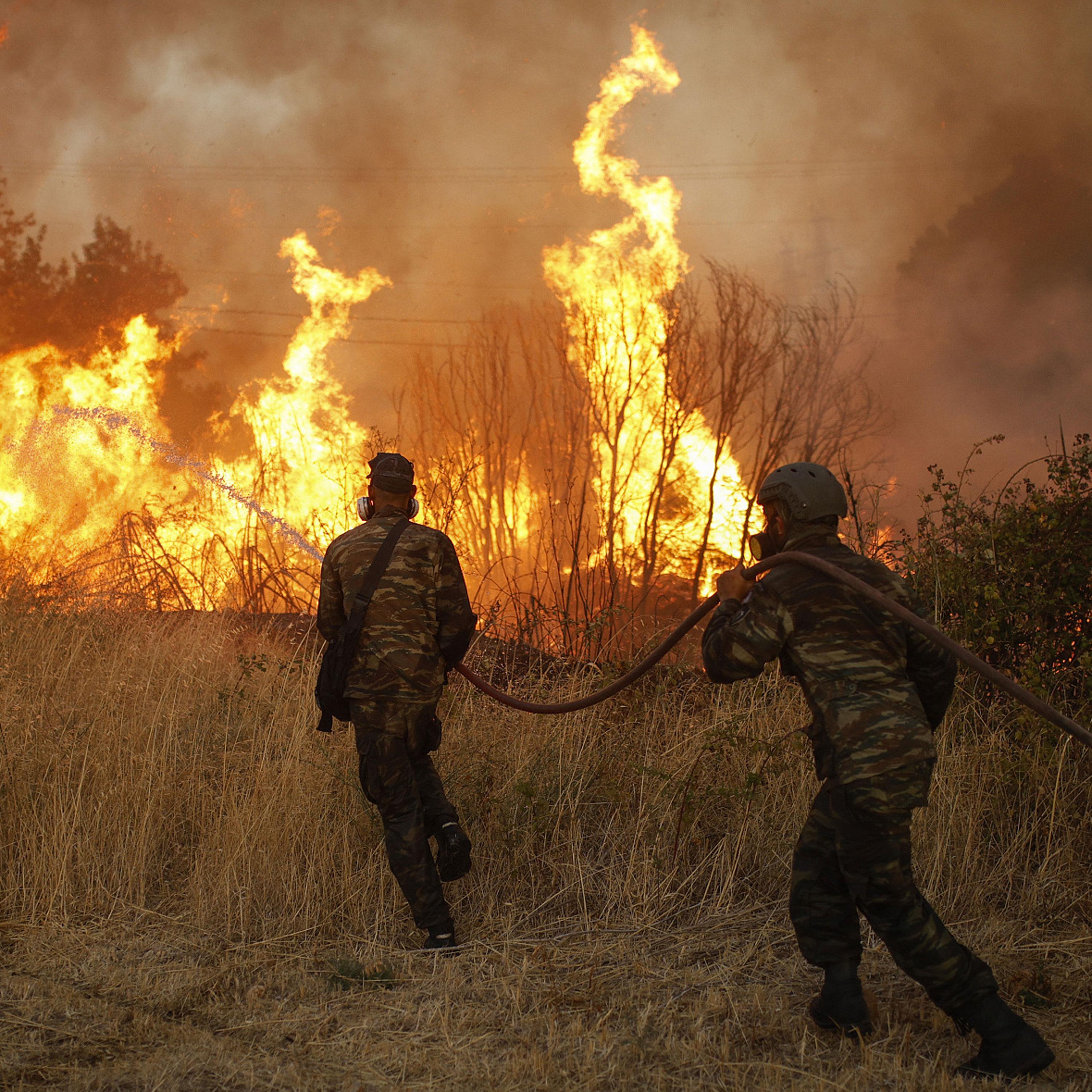 Major wildfire in Athens suburbs under control