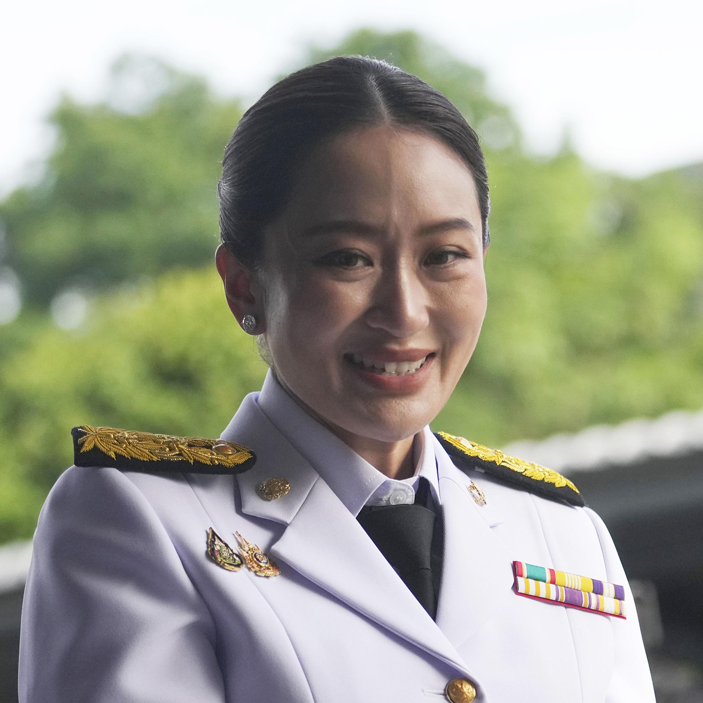 Thai King appoints Paetongtarn Shinawatra as new PM