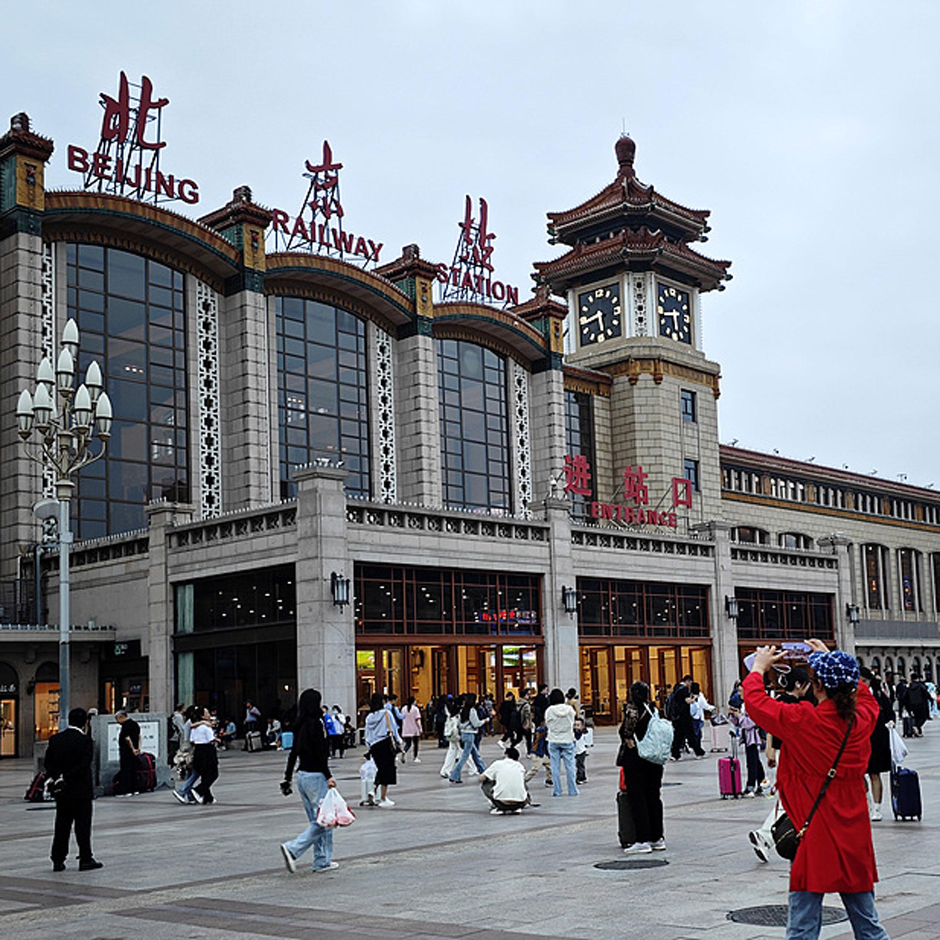 China expects 175 million railway trips in National Day holiday travel rush