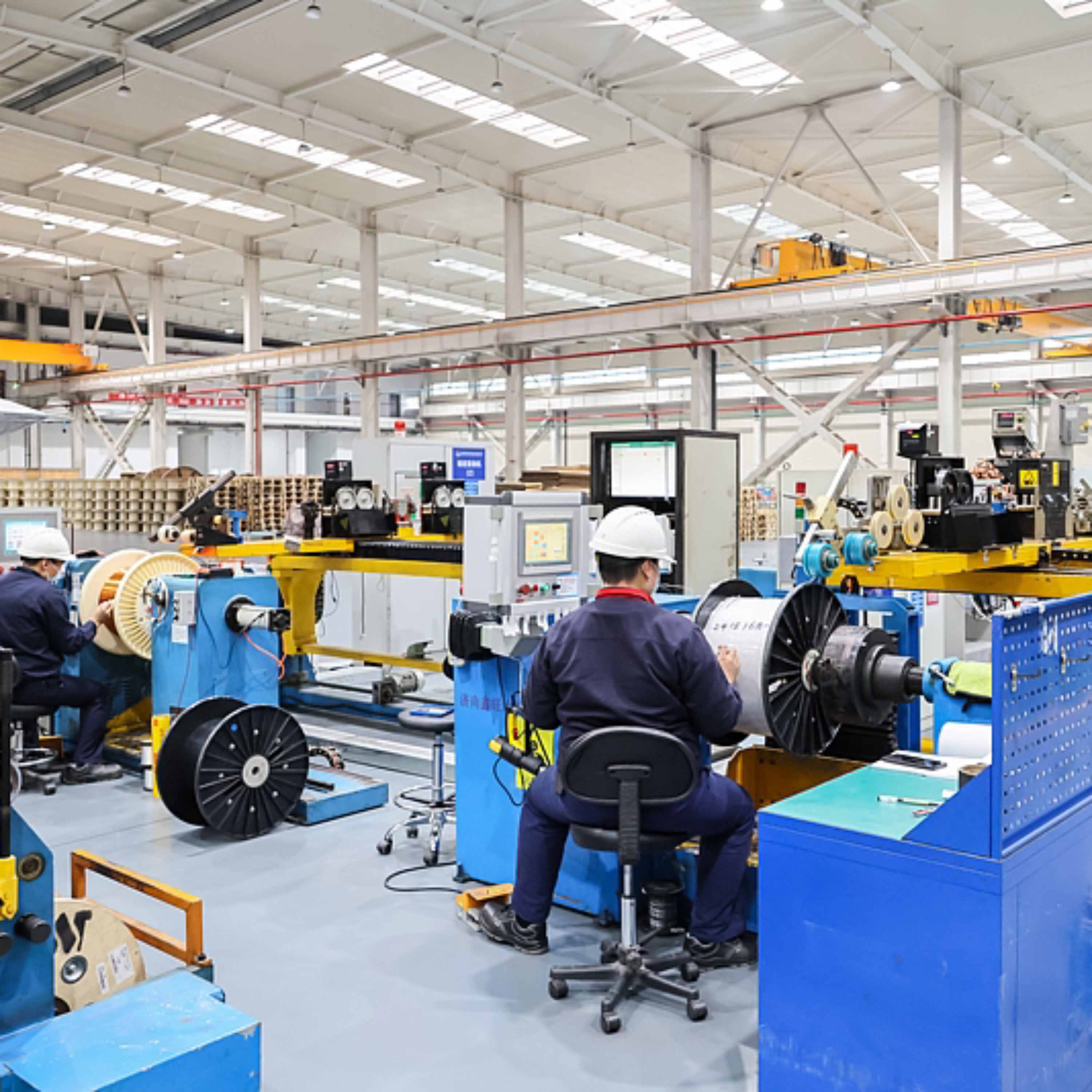 China's industrial output up 5.4 pct in November