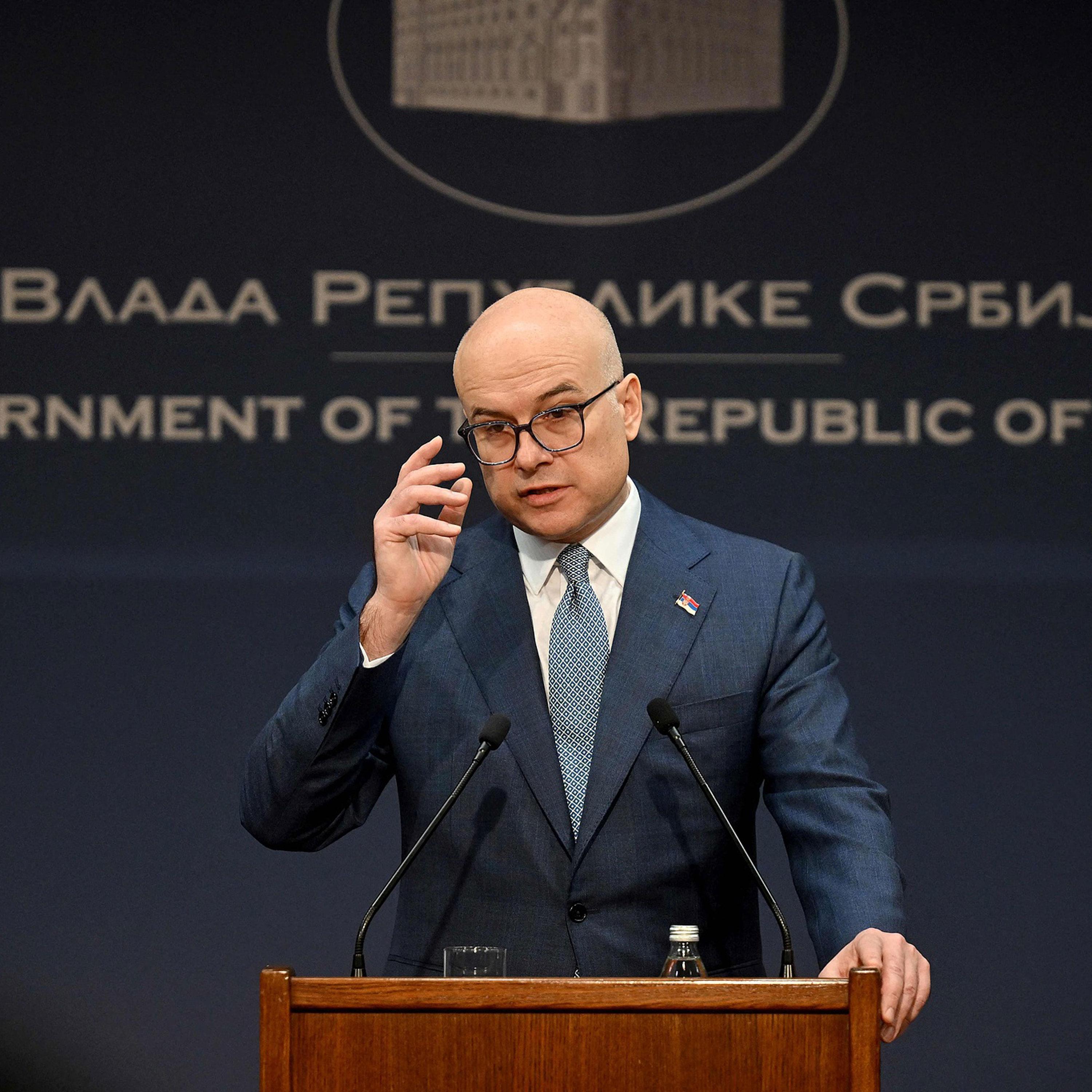 Serbian PM announces resignation