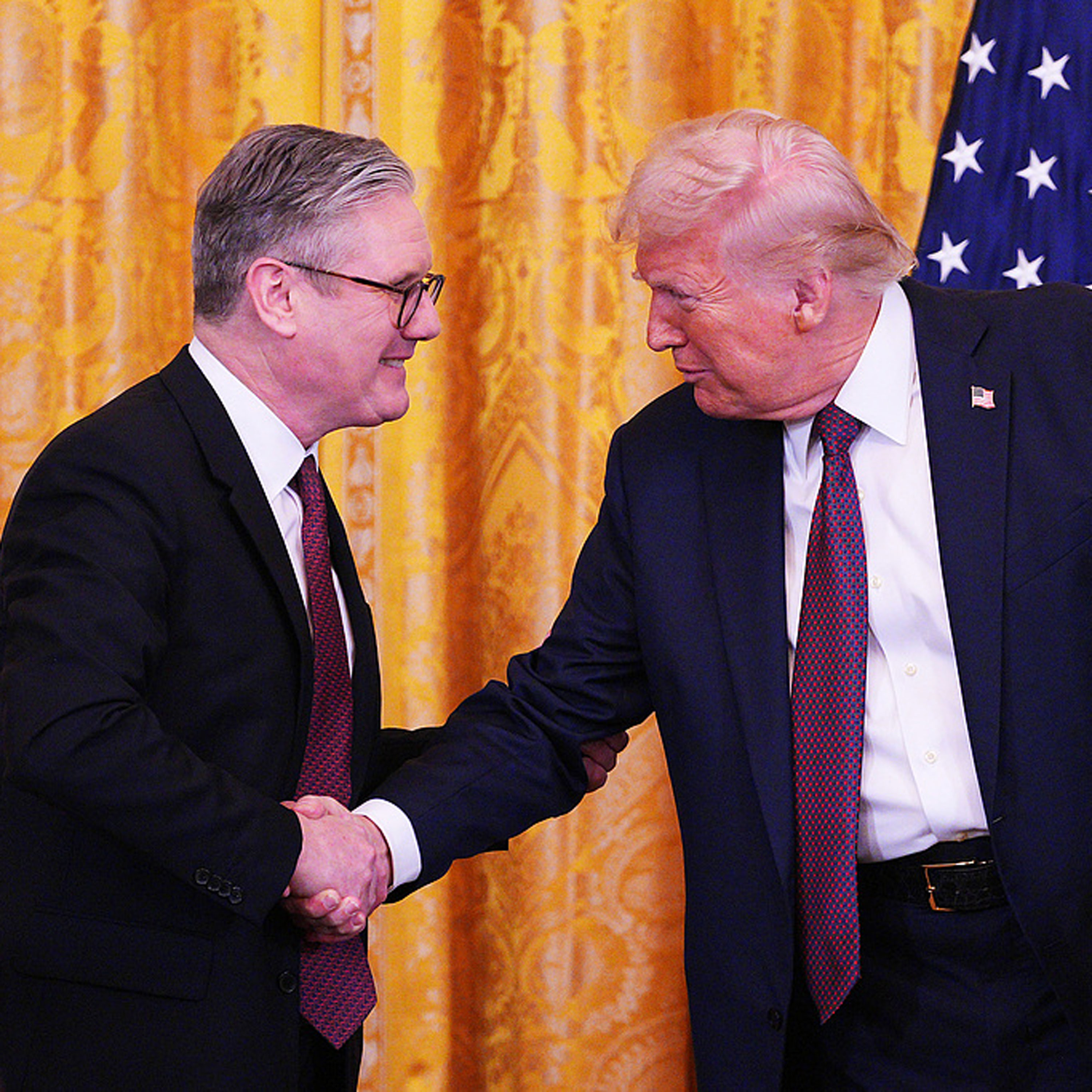 Trump dismisses Starmer's plea for security guarantees
