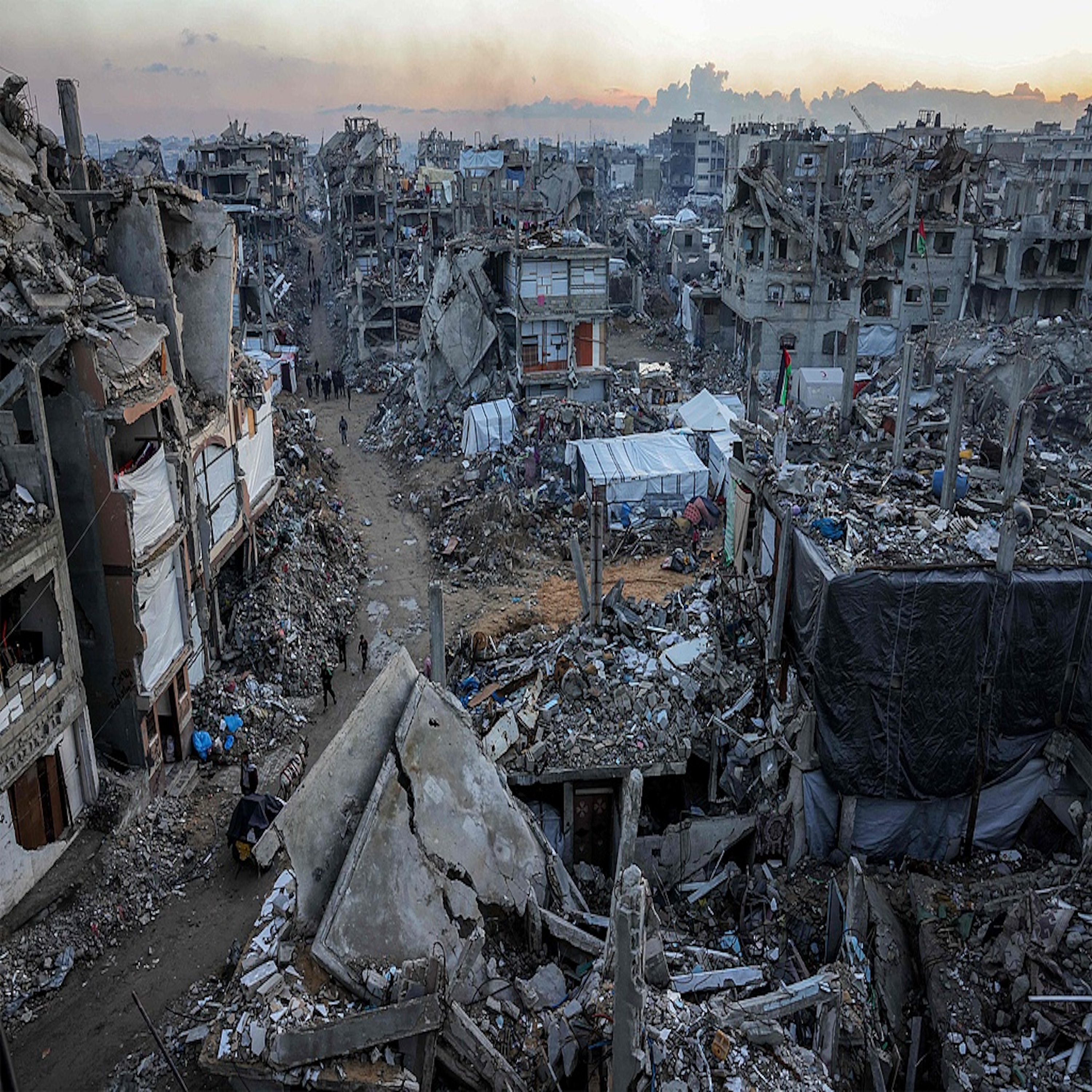 Egyptian, Palestinian officials discuss Gaza reconstruction plan