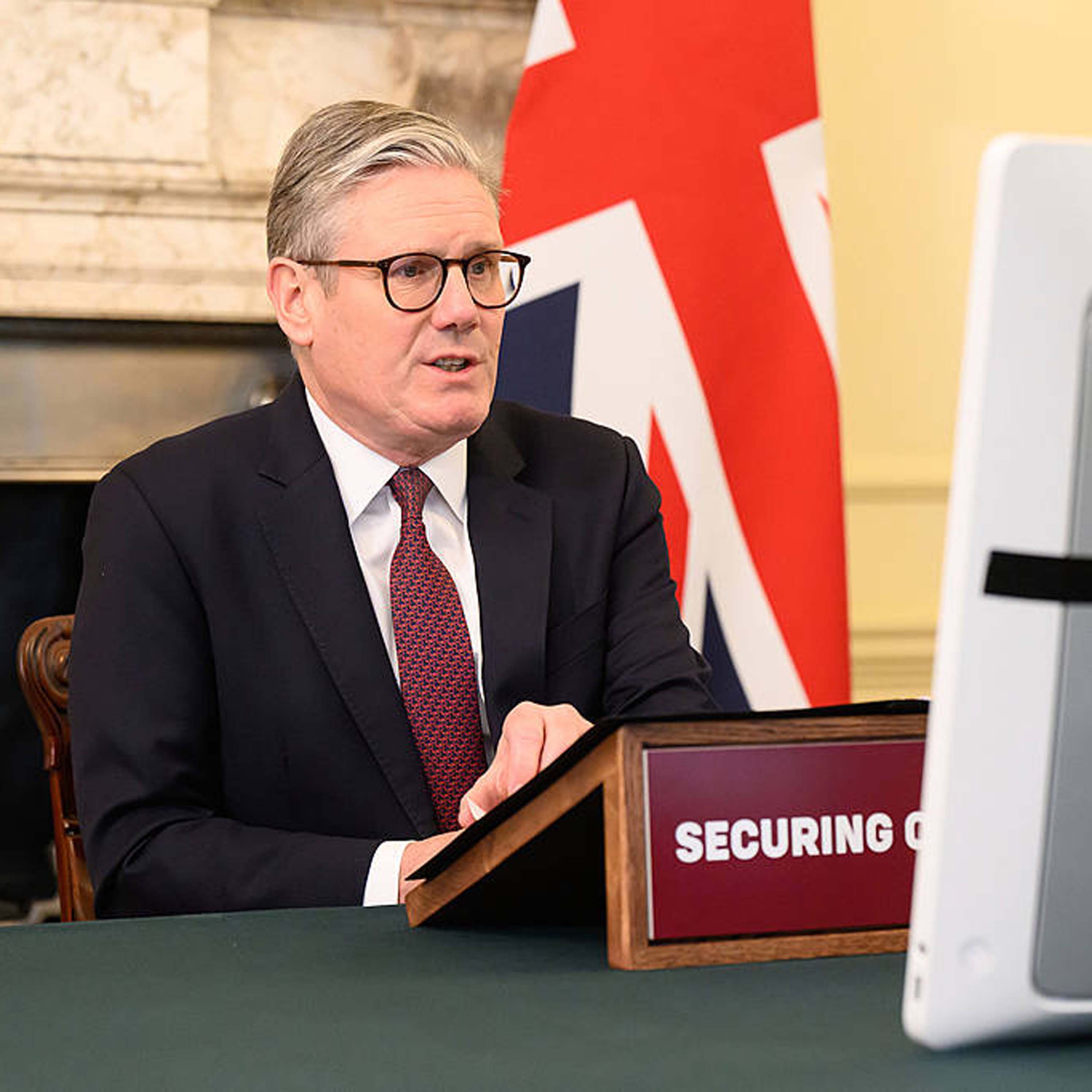 British prime minister hosts virtual summit on Ukraine