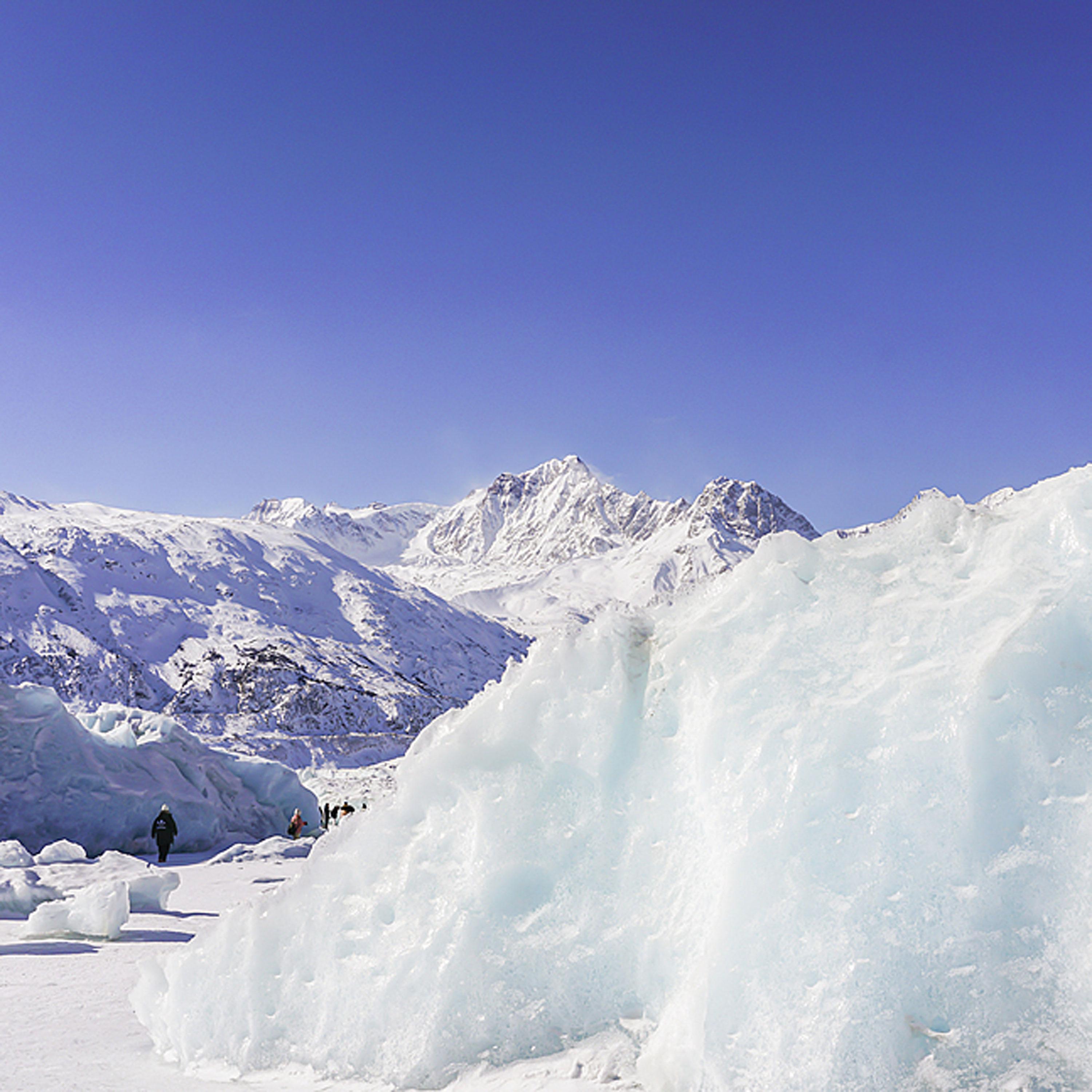 What's happening with glaciers in Xizang?