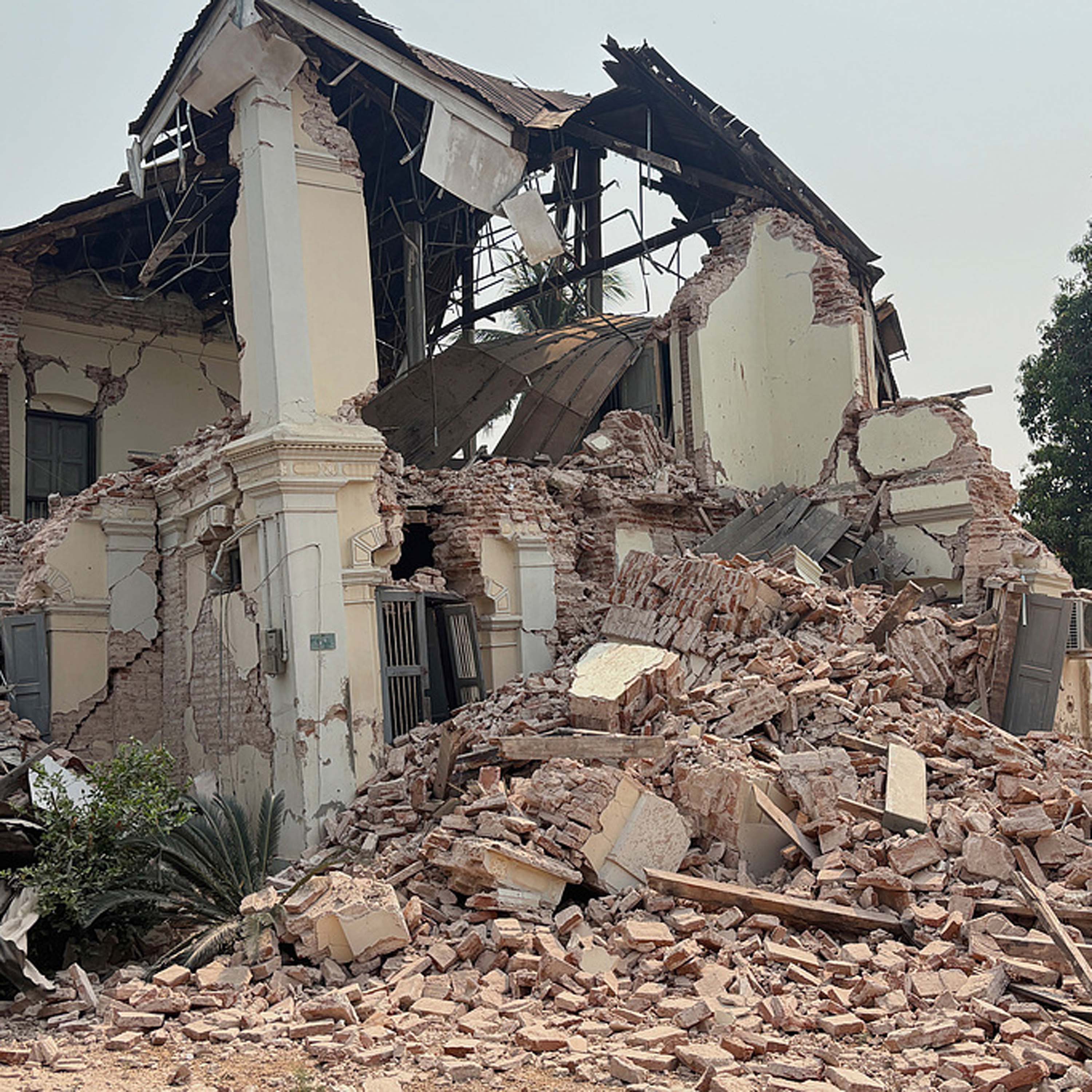 China ready to provide emergency assistance to quake-hit Myanmar: Foreign Ministry
