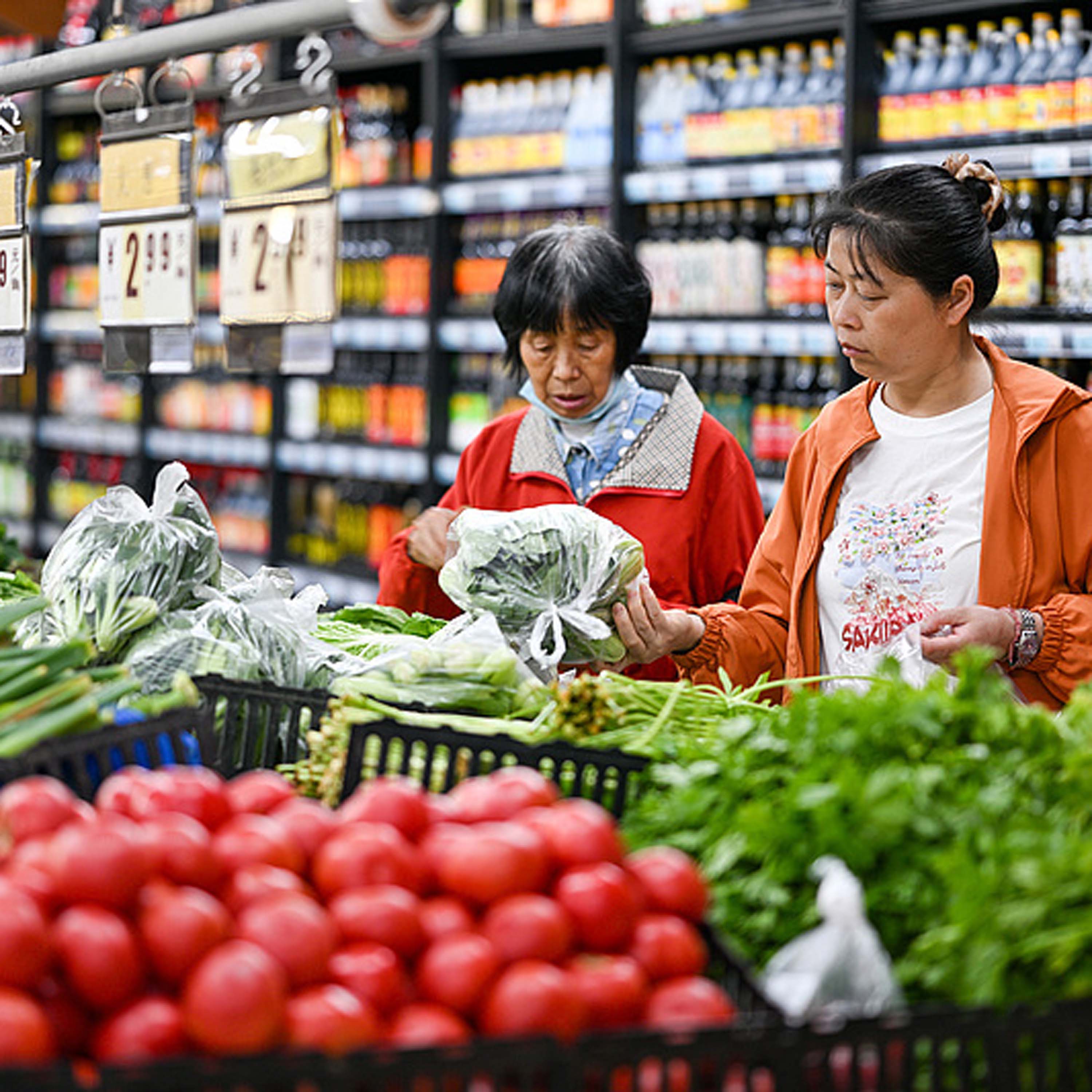 China's CPI up 0.1 pct month on month