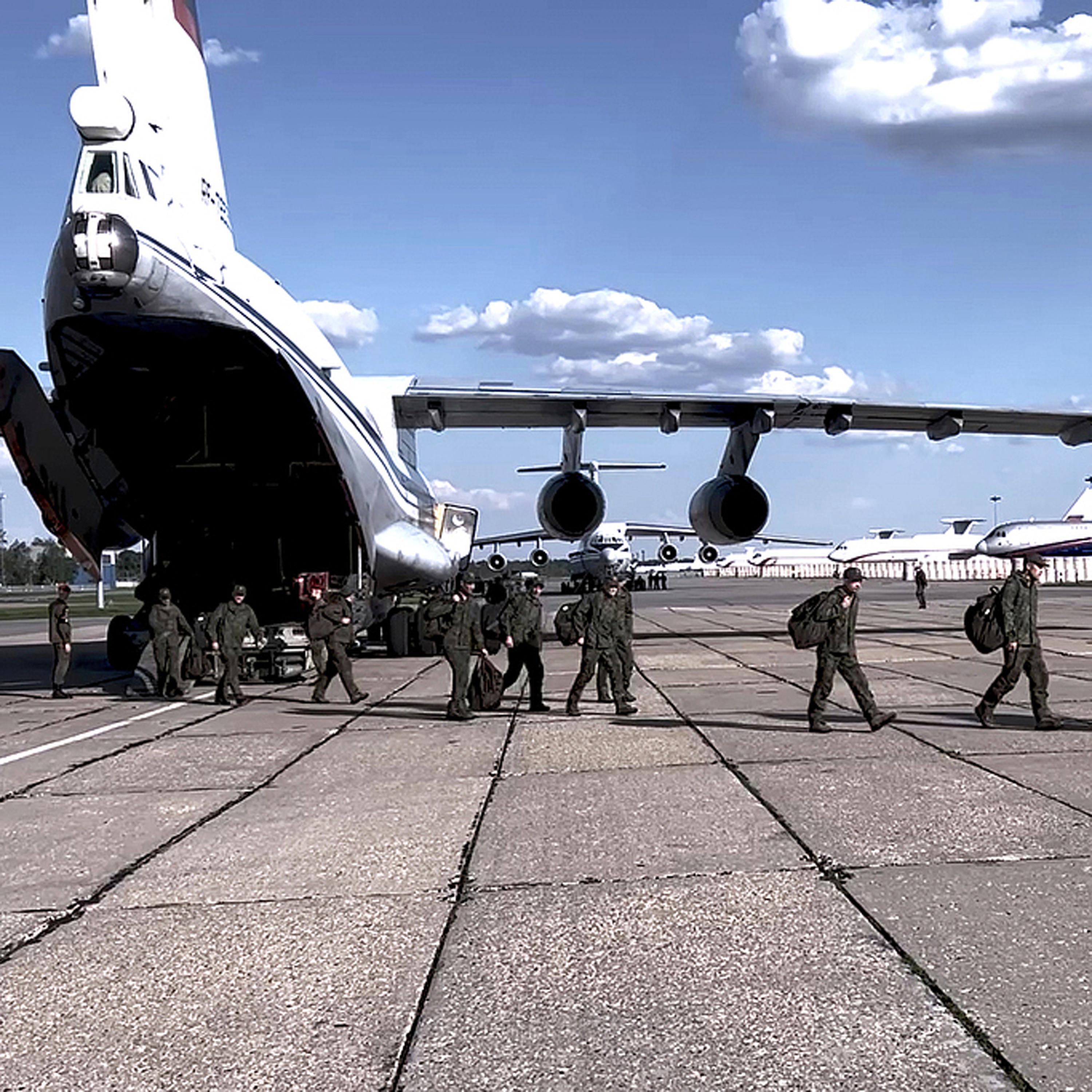 Russia, Ukraine conclude prisoner swap while continuing aerial attacks