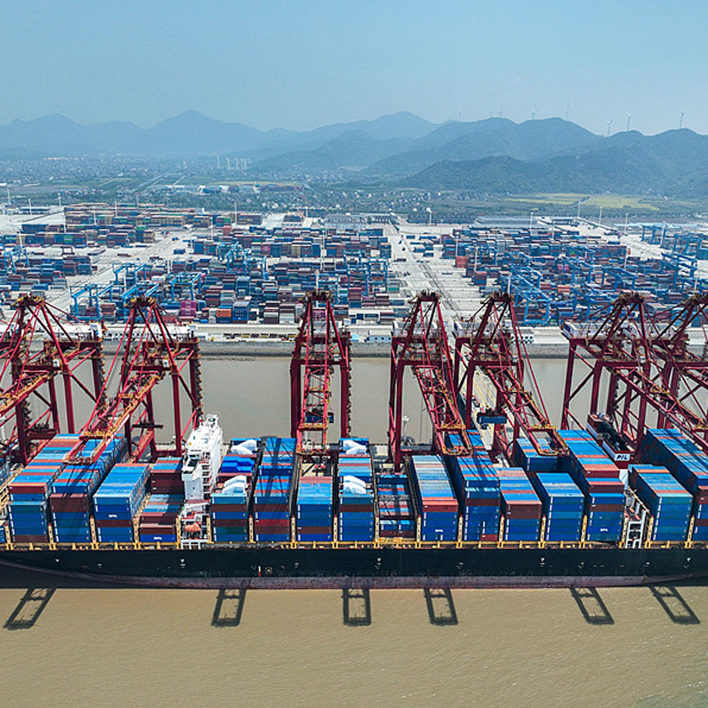 Chinese port partners with European hubs for low-carbon maritime cooperation