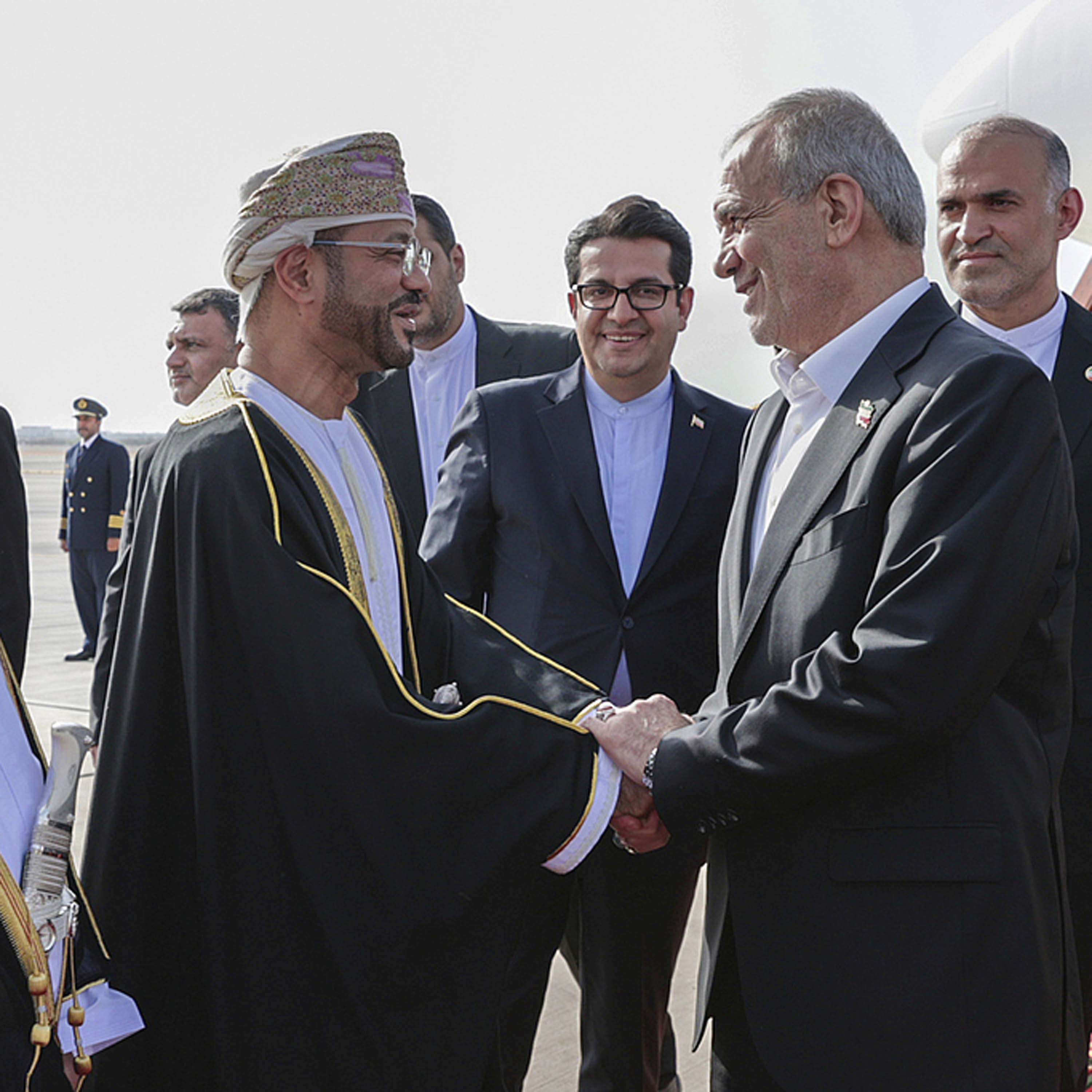 Iranian president visits Oman