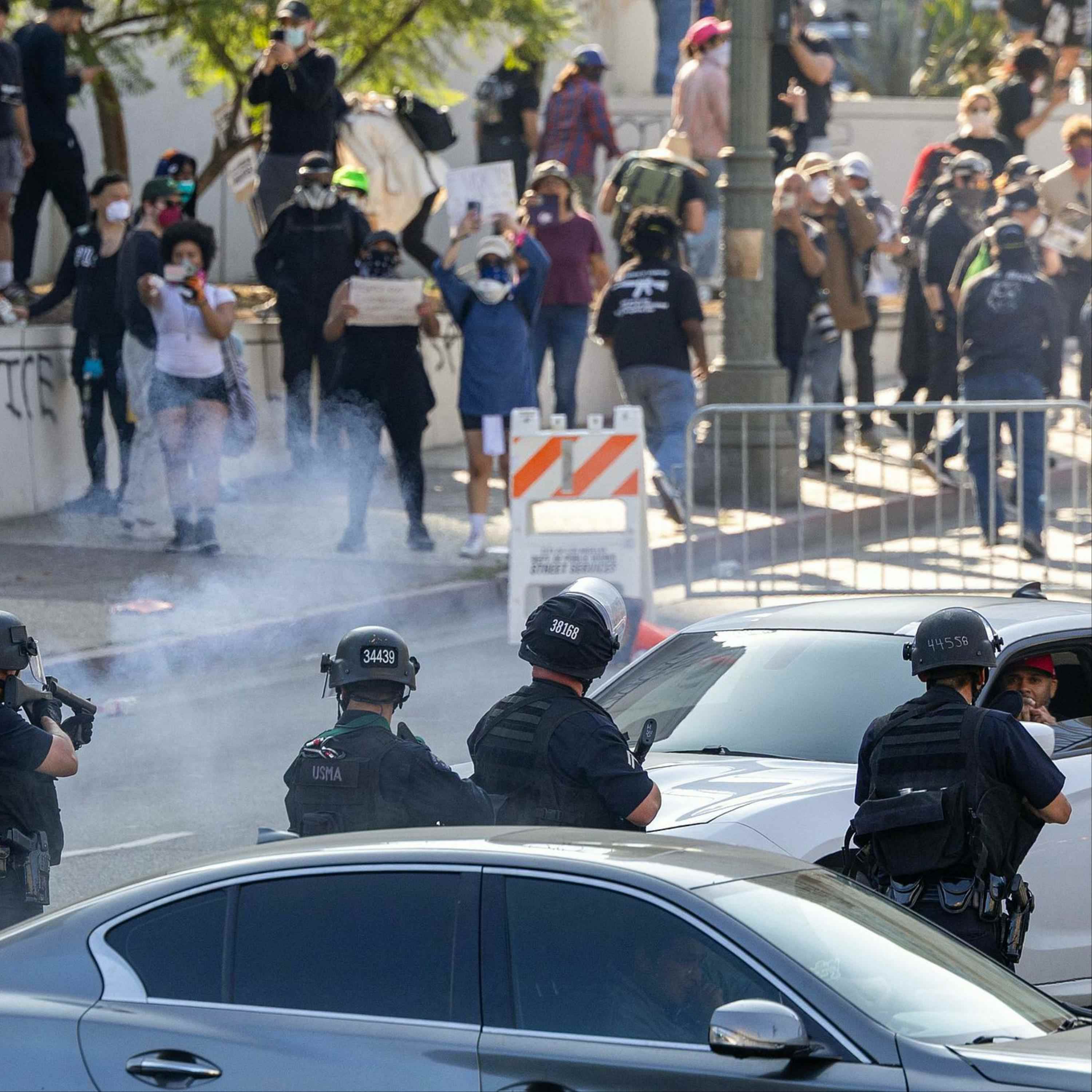 Los Angeles sees fourth consecutive day of protest violence