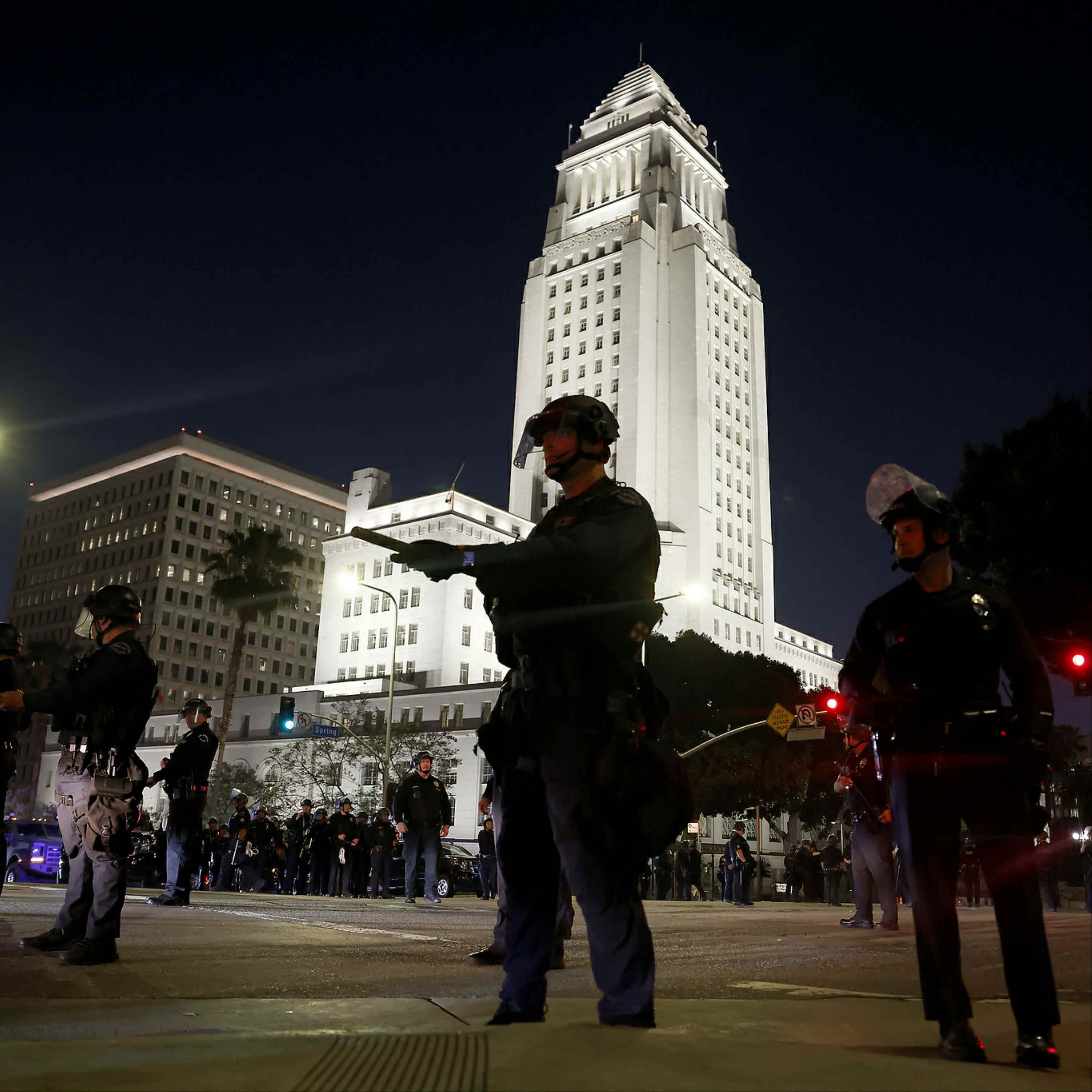 Los Angeles imposes curfew after five days of clashes