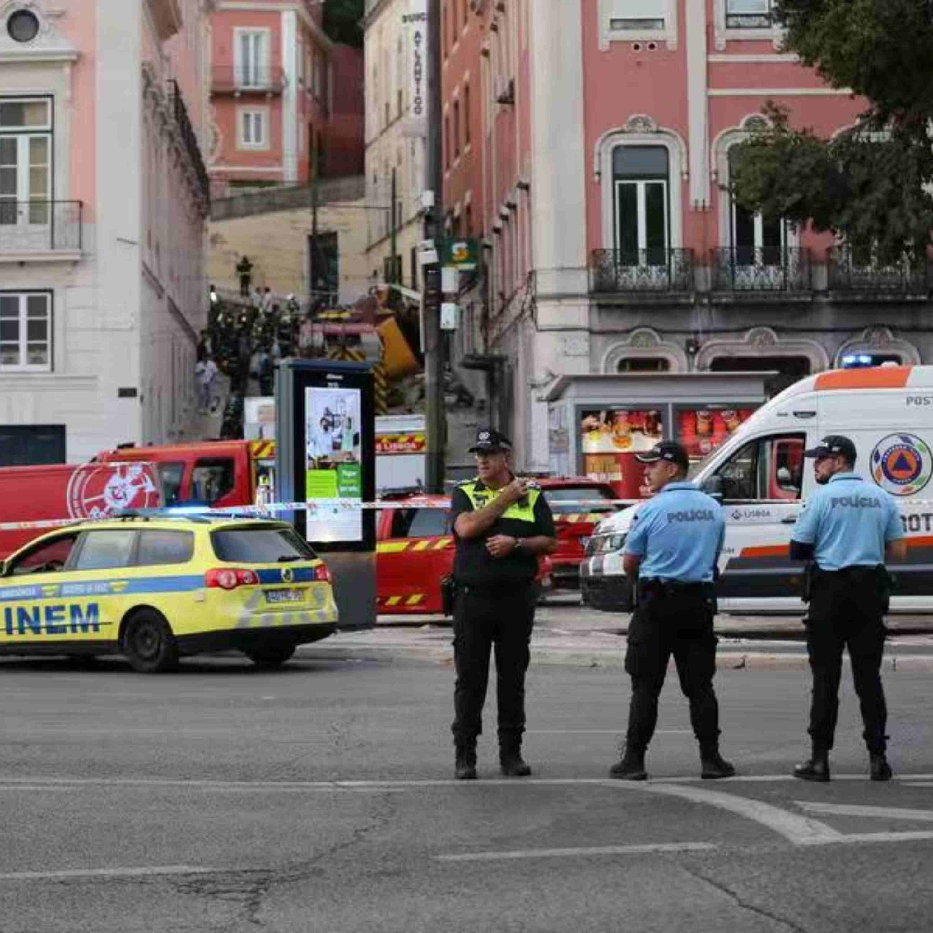 Lisbon's Gloria Funicular derails, killing 15