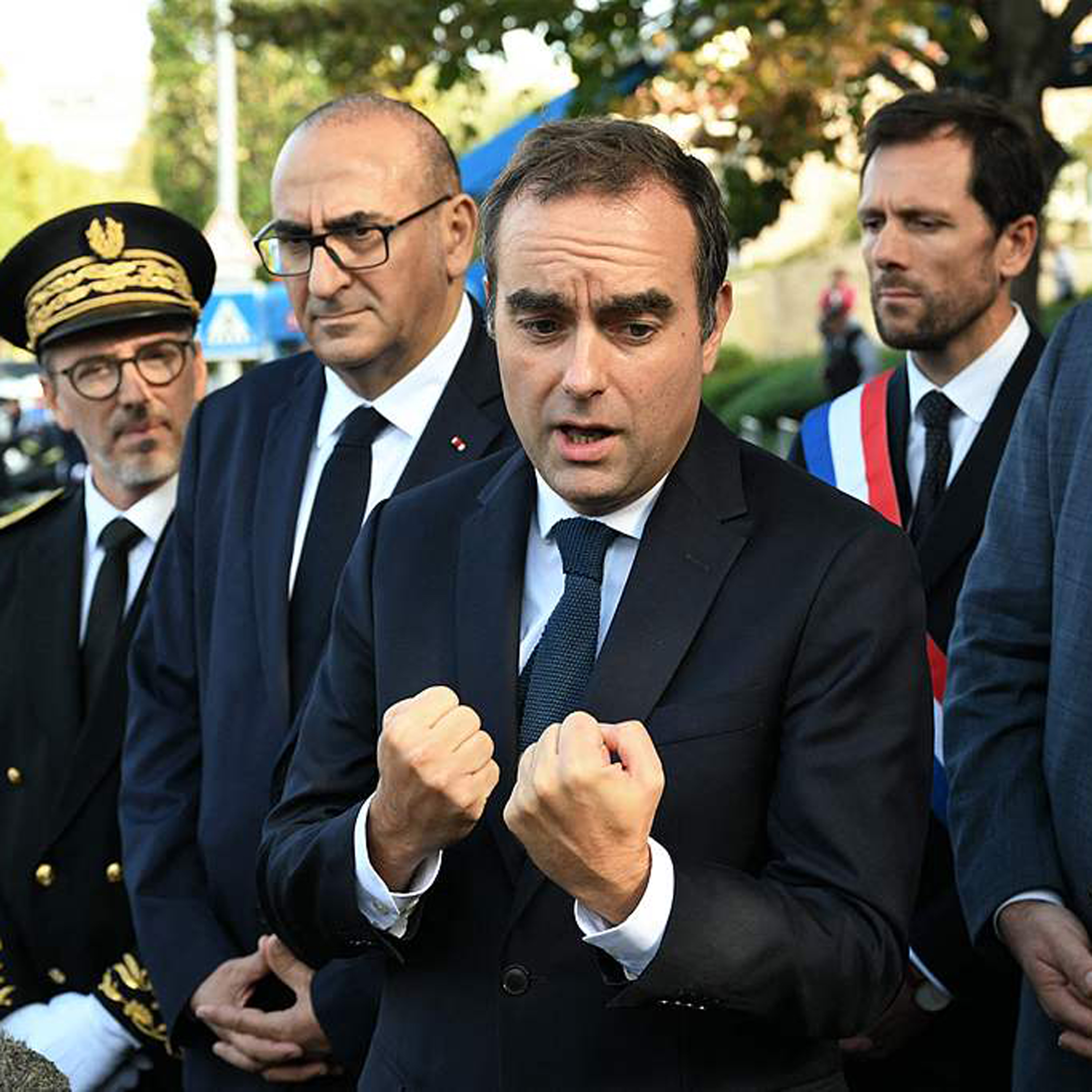 French prime minister announces new cabinet