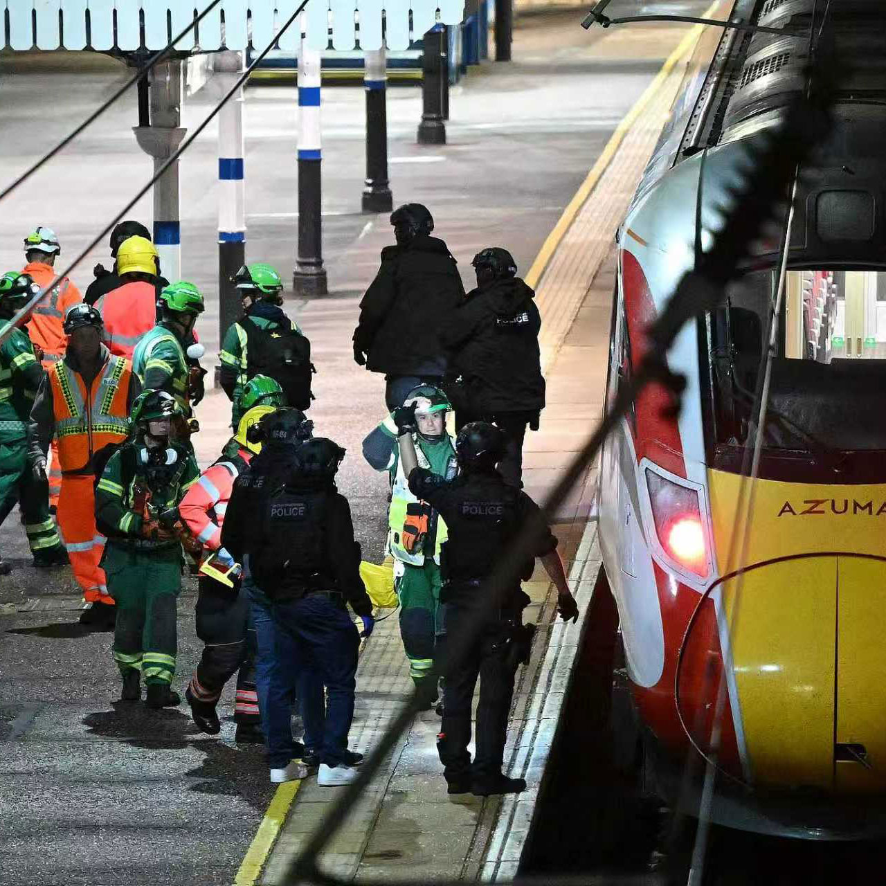 Nine people suffer from life-threatening injuries following stabbings on train in Britain: media