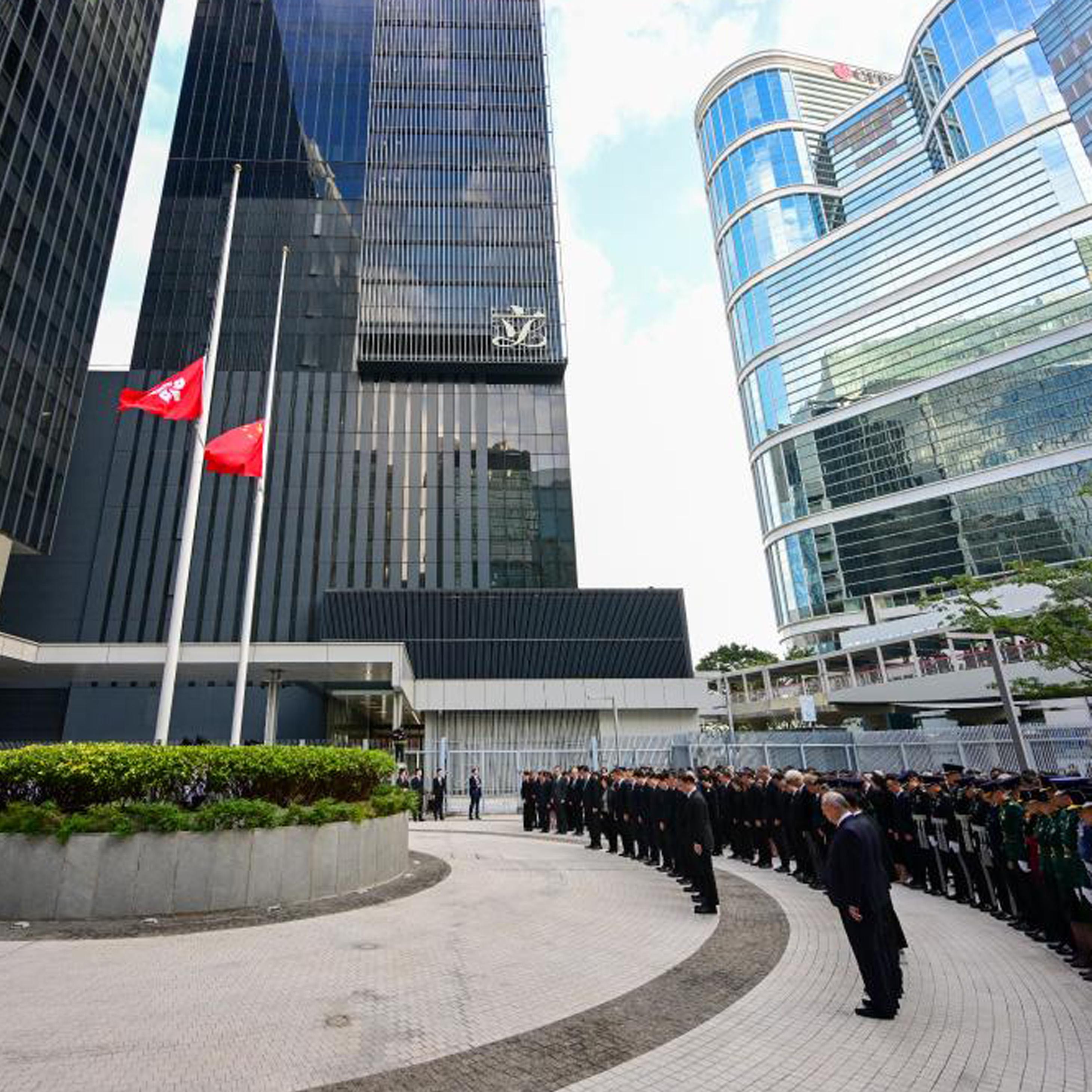 HK holds memorial service for victims of residential area fire