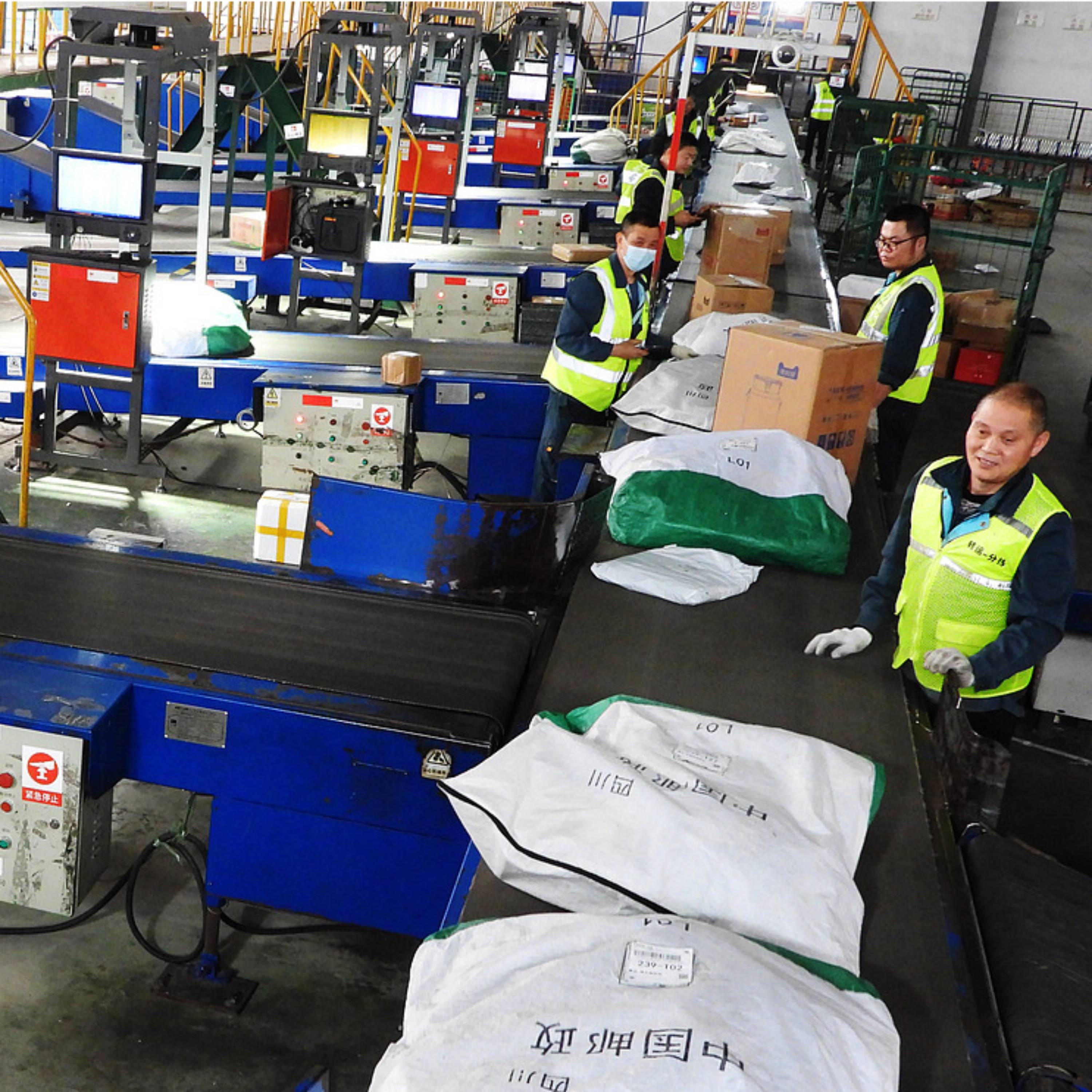 China's express delivery sector sees annual volume top 180 bln parcels