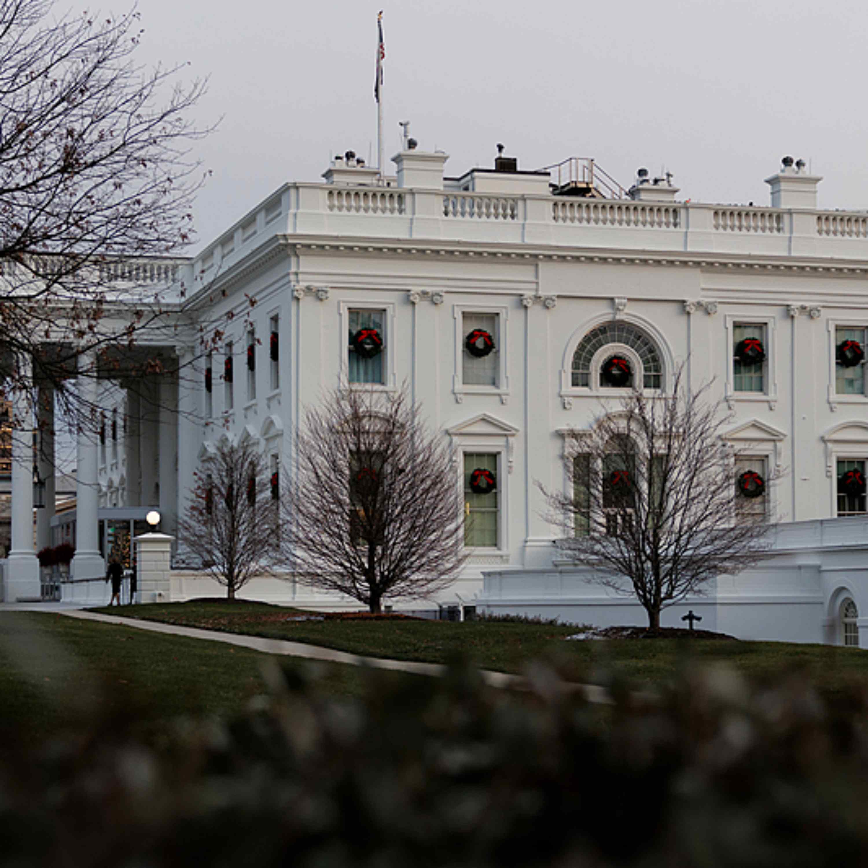 Trump expands travel ban to include 5 more countries