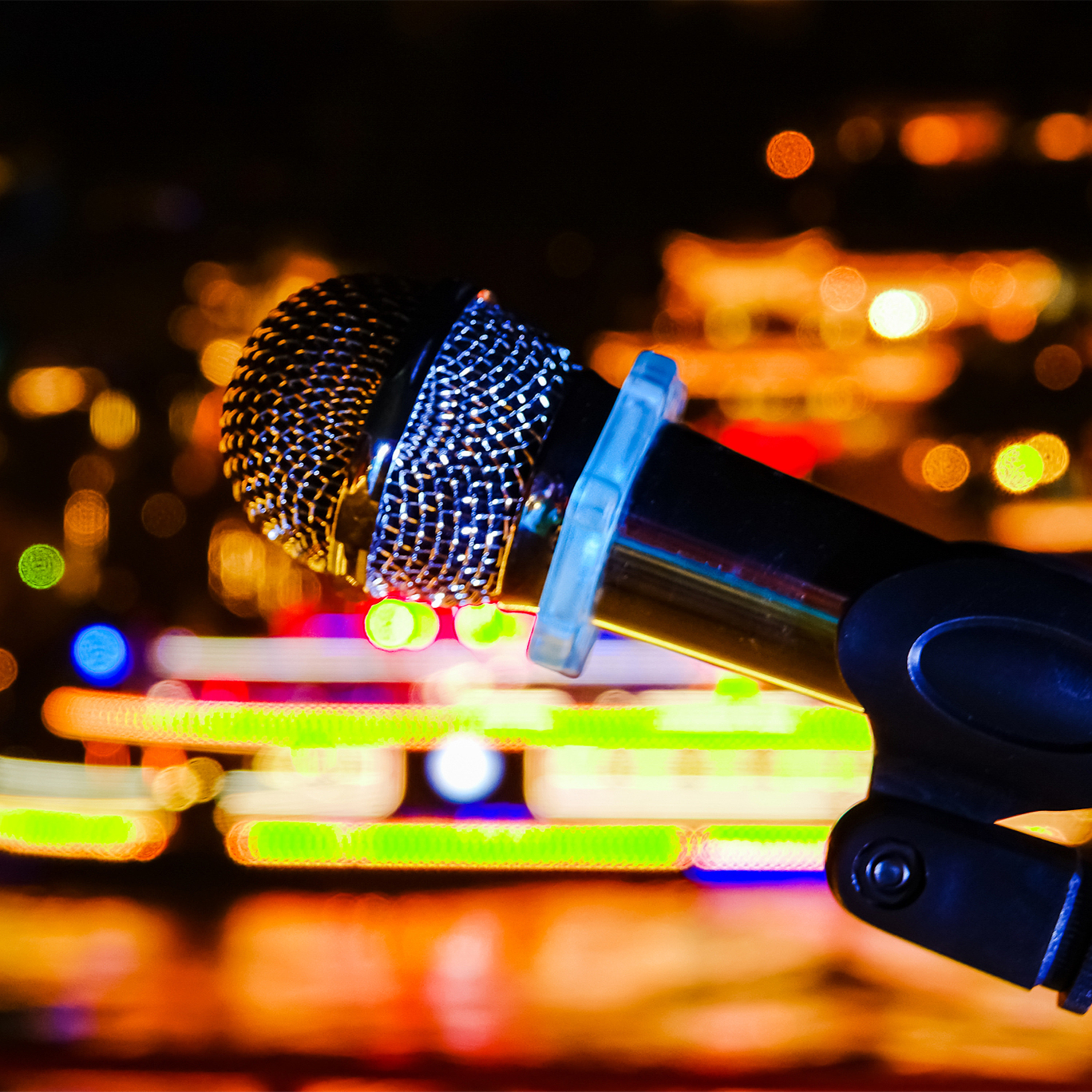 Dong Lina：An unconventional broadcaster and voice artist