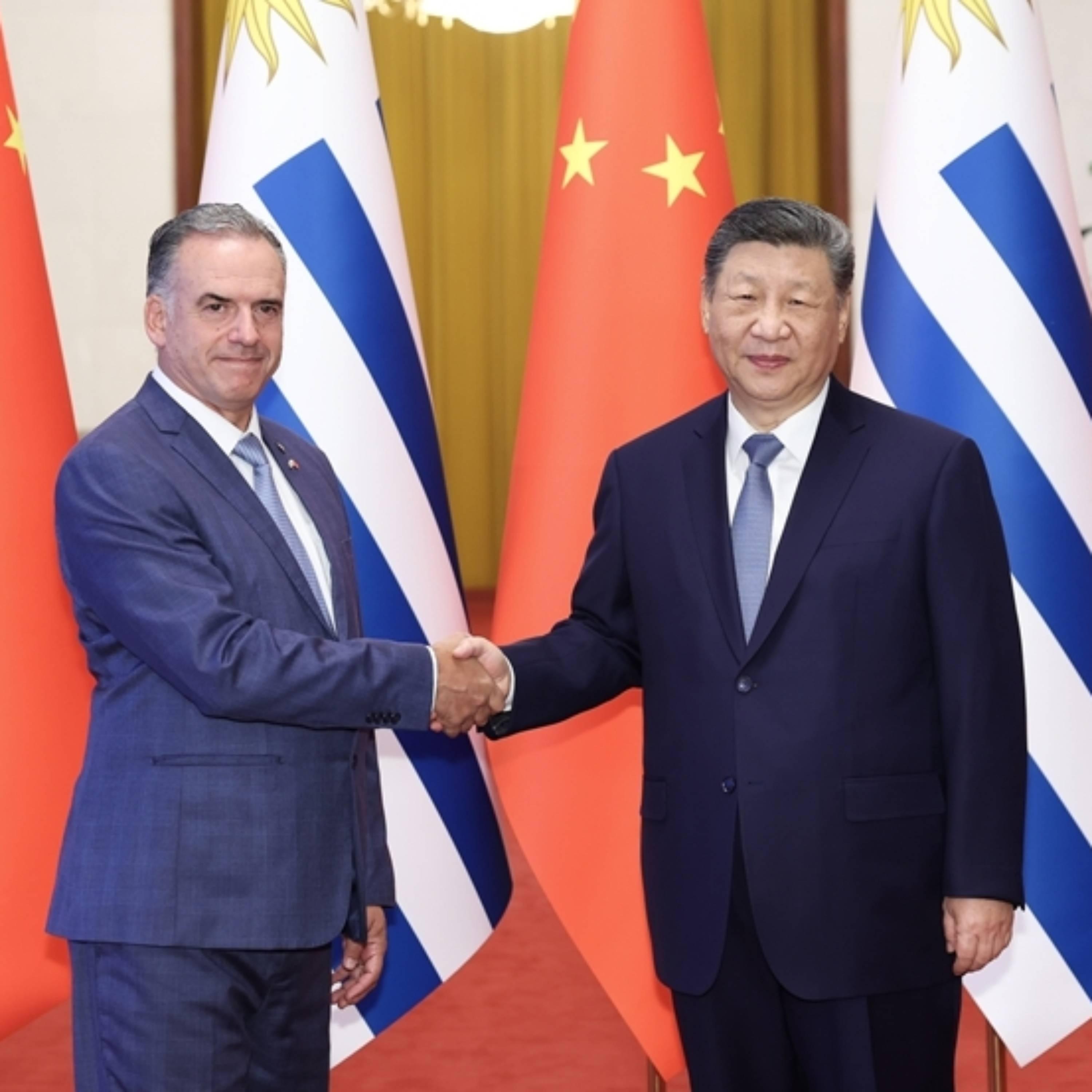 President Xi calls for expanding China-Uruguay partnership