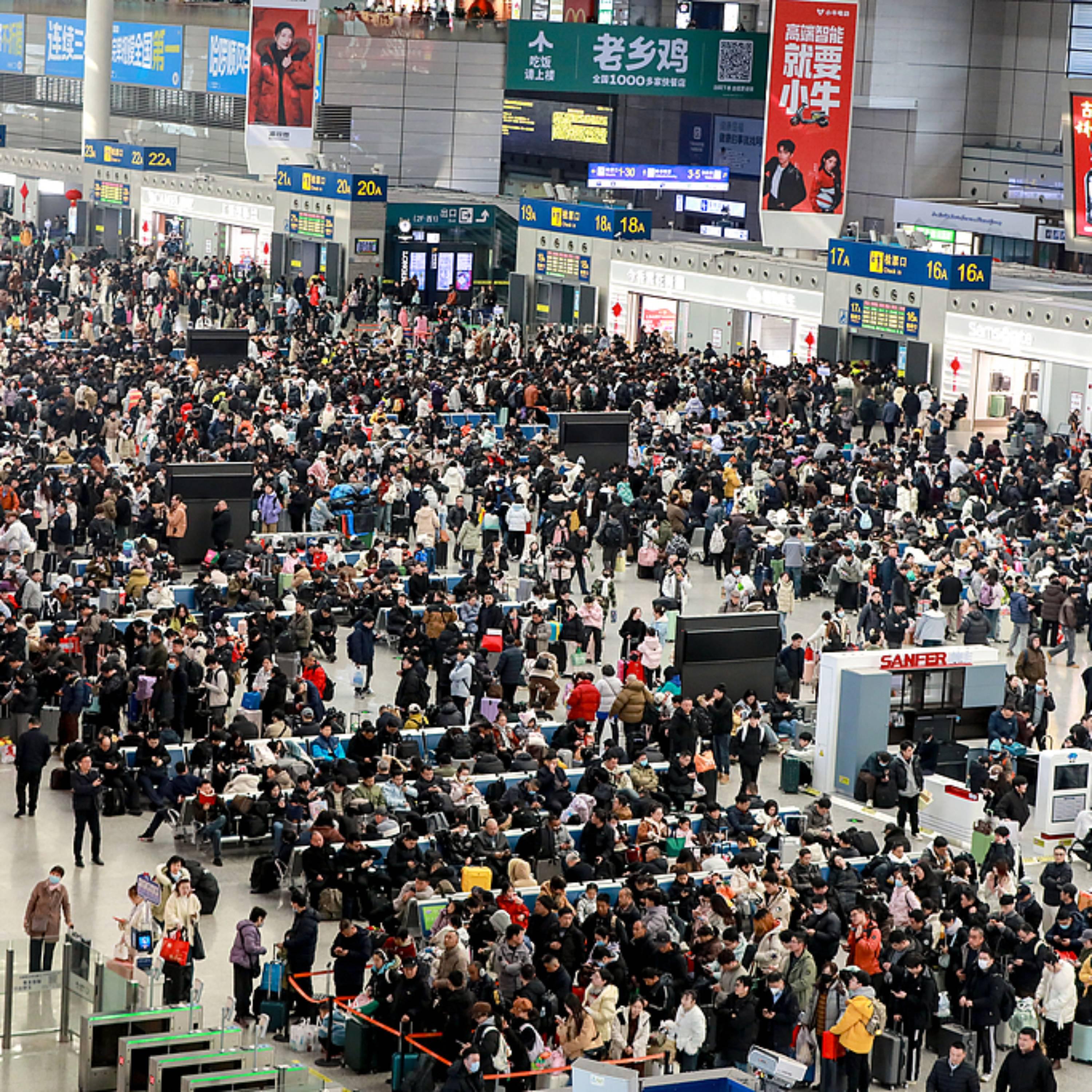 Inter-regional trips exceed 1.4 billion in first week of Spring Festival travel rush