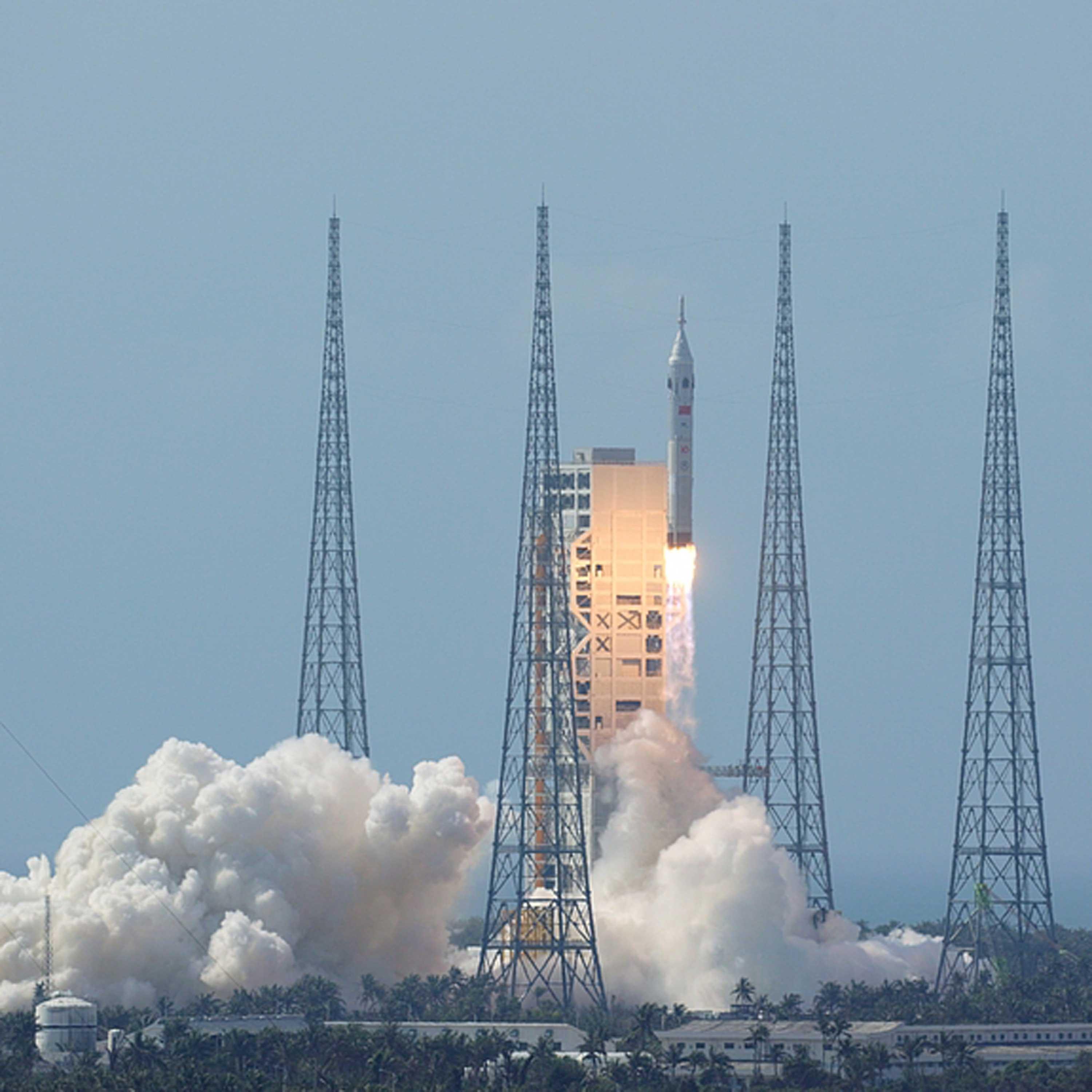 China advances manned lunar exploration with successful flight tests