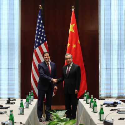Chinese foreign minister meets U.S. secretary of state