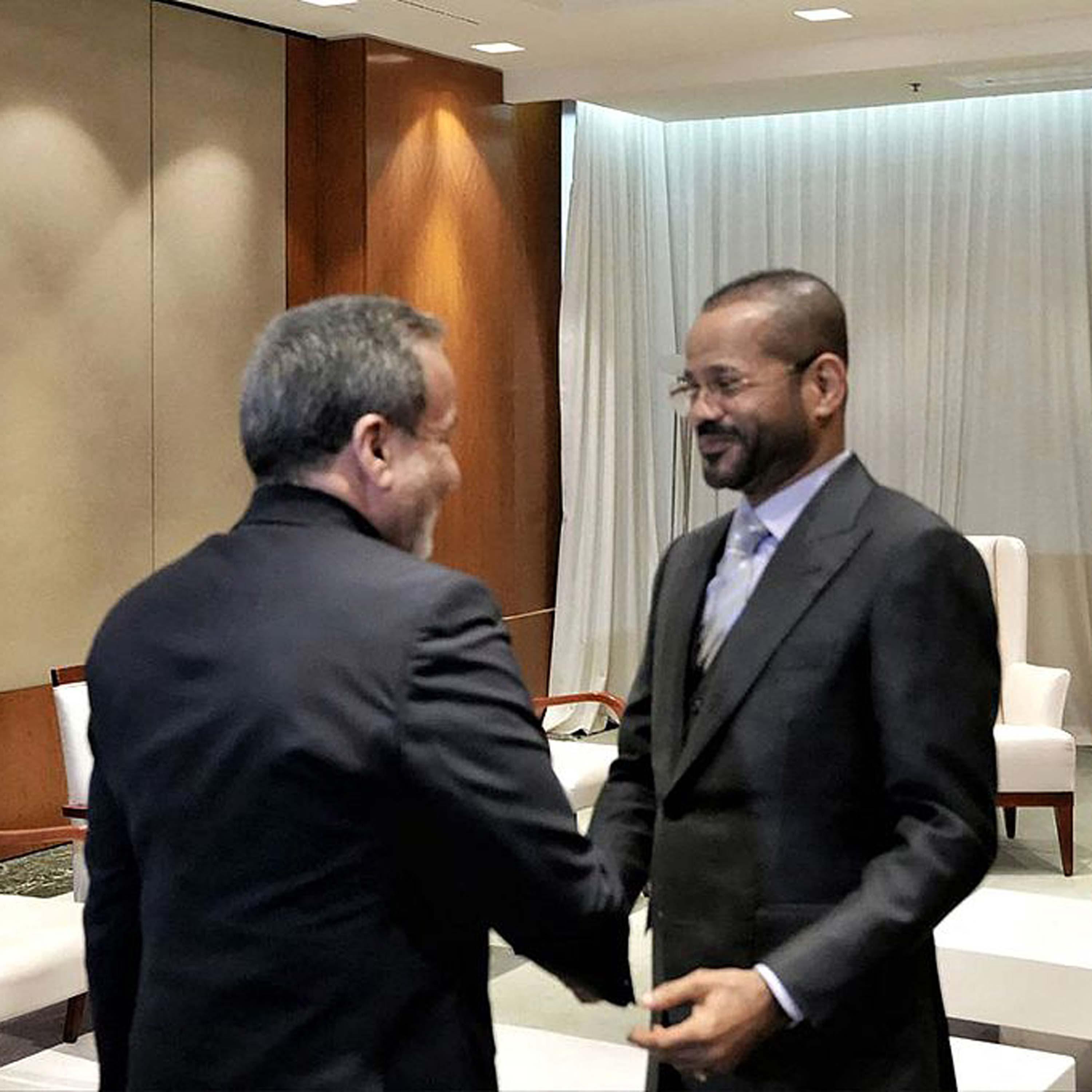 Omani, Iranian top diplomats meet in Geneva ahead of U.S.-Iran talks