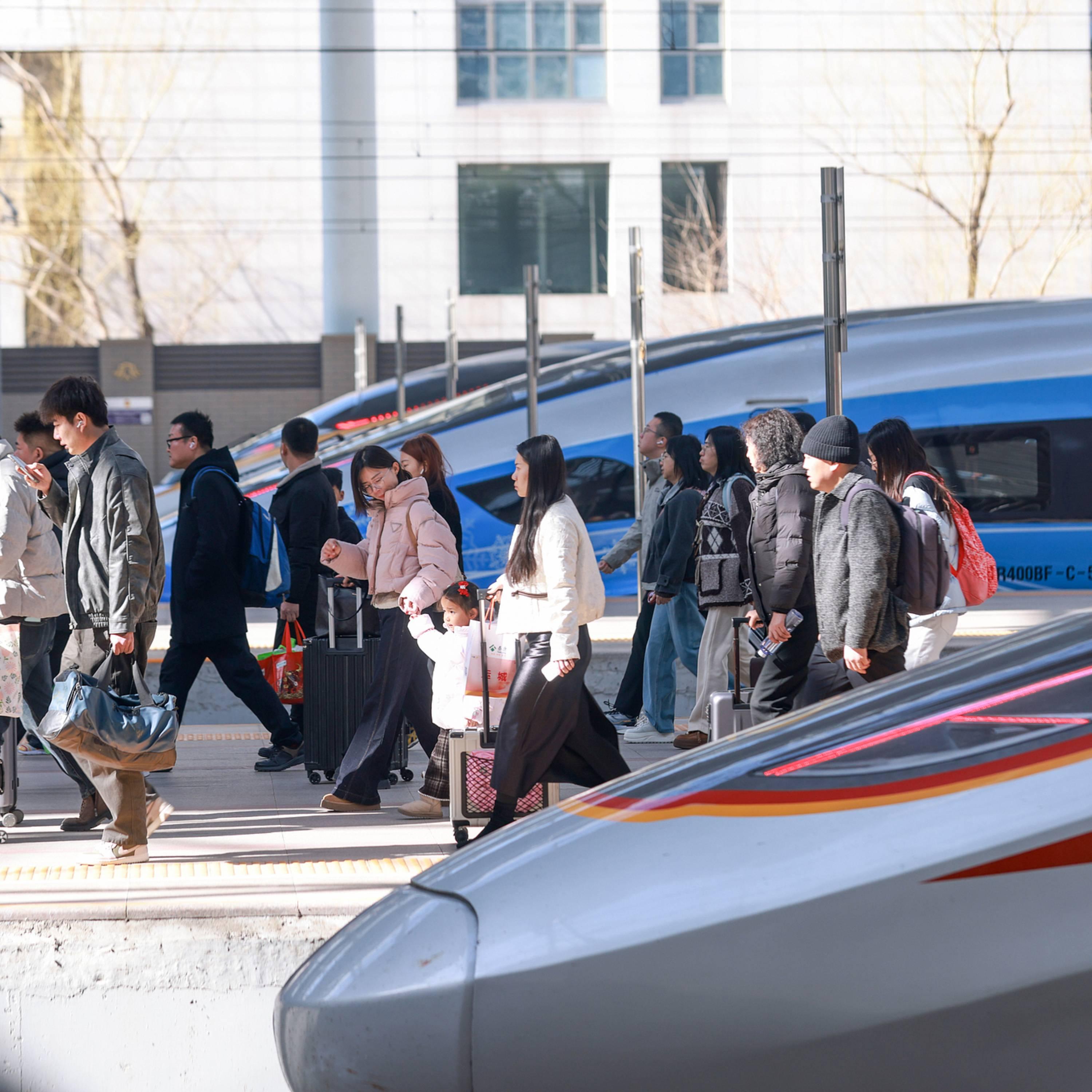 Spring Festival revitalizes travel and spending in China's railways, goods and film sectors