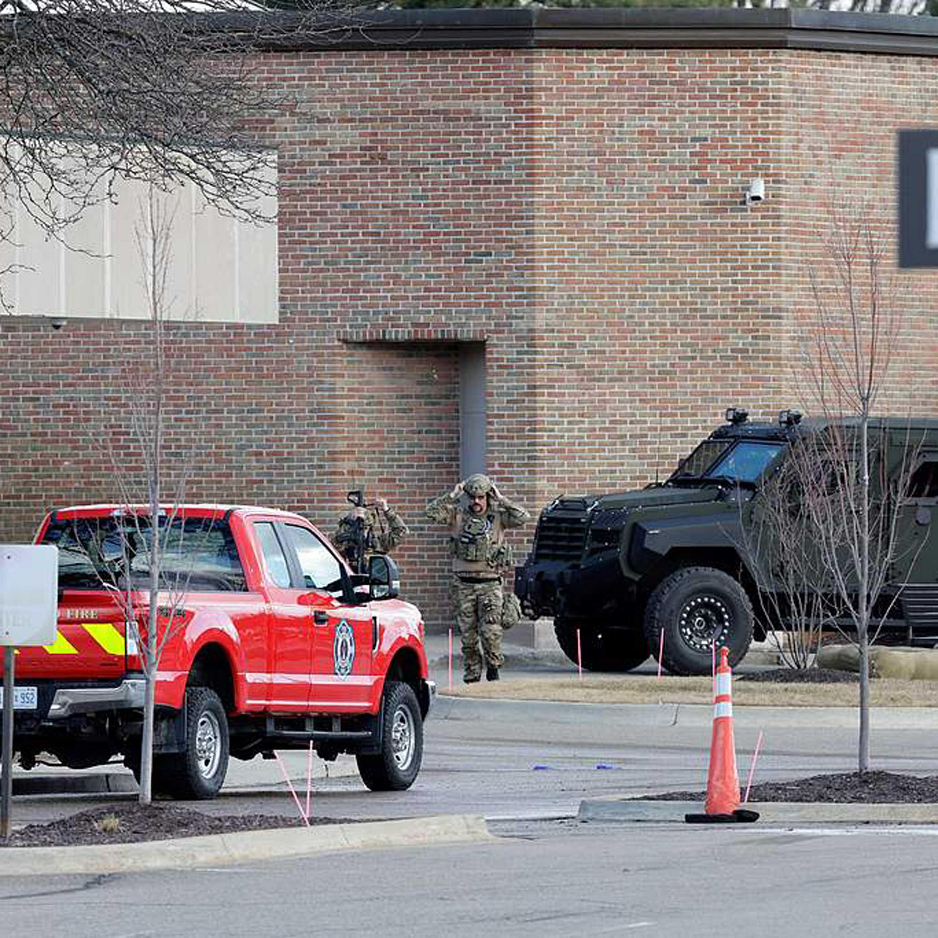 Suspect shot dead after crashing truck into Detroit-area synagogue