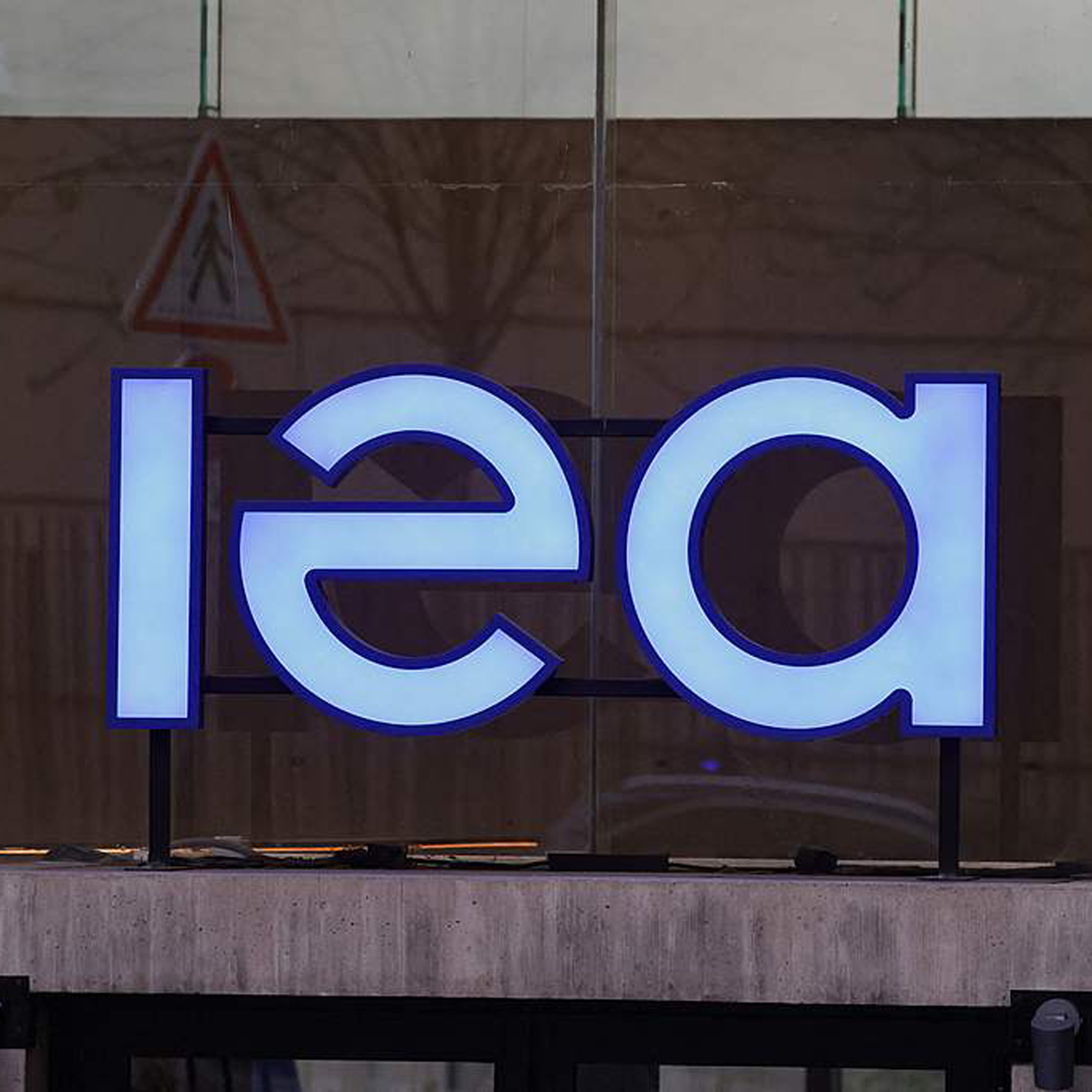 Asia-Oceania members to release emergency oil reserves "immediately": IEA