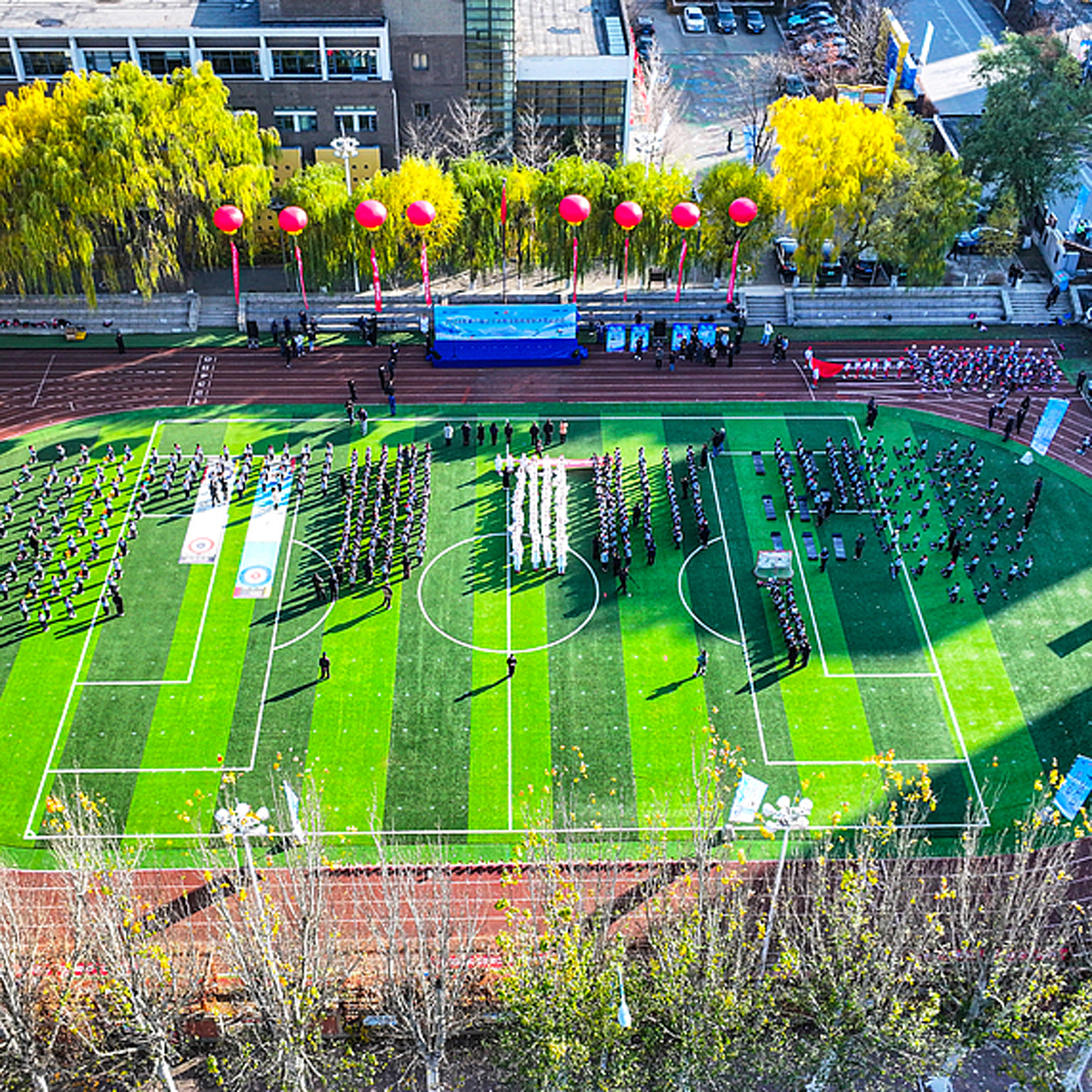 China issues guideline to advance child-friendly development