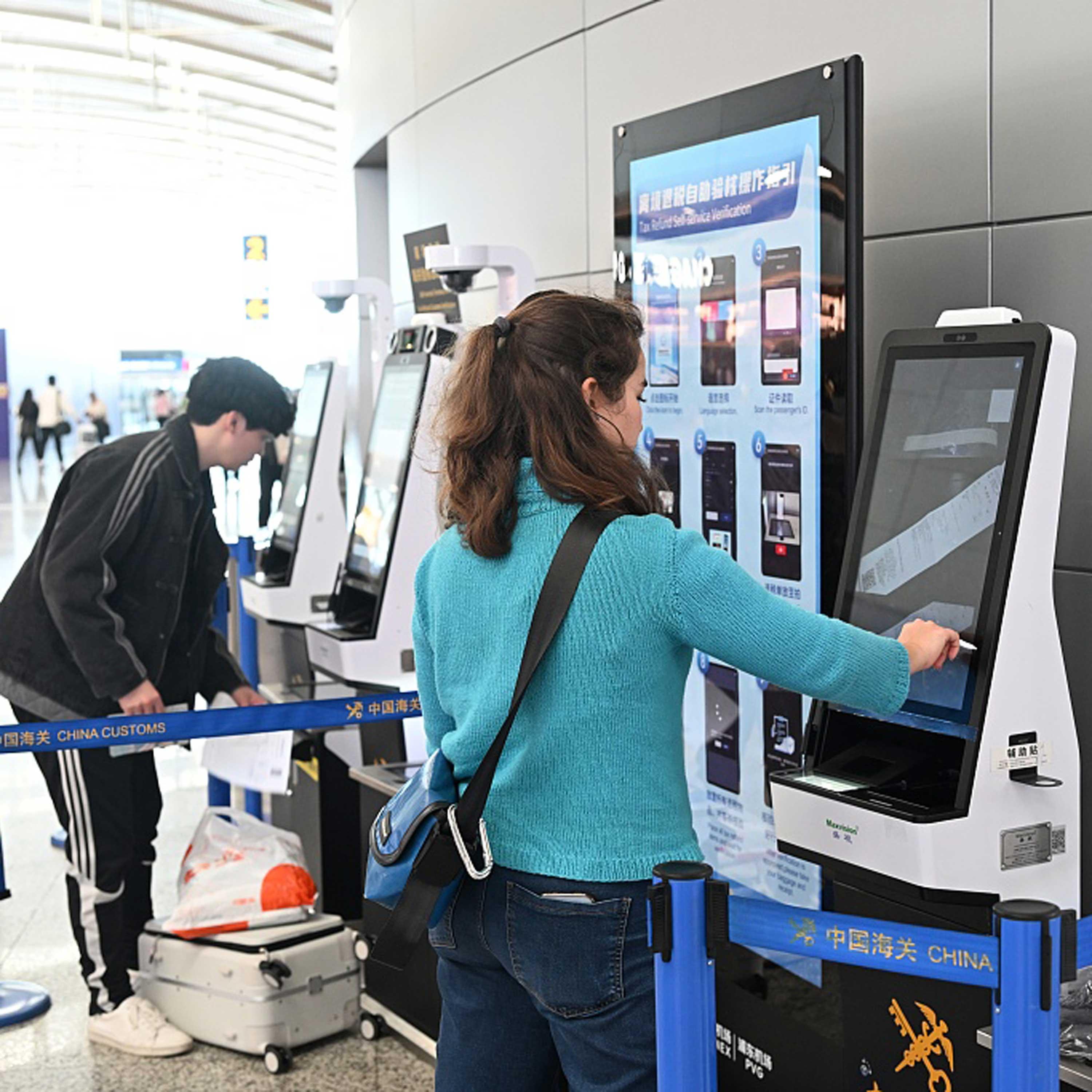 Shanghai Pudong International Airport tops 10 million cross-border passenger trips