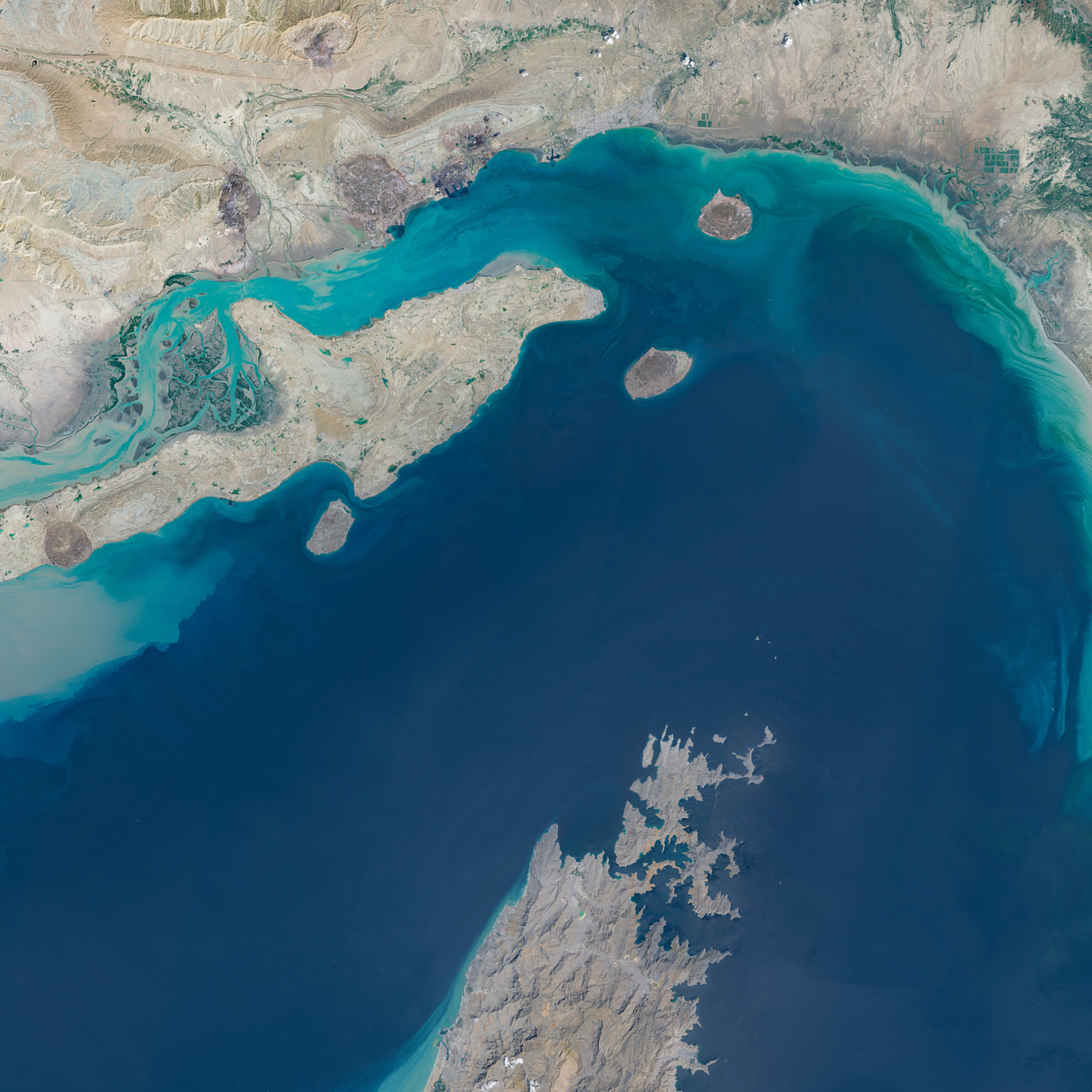 Iran says transferring enriched uranium to U.S. never an option