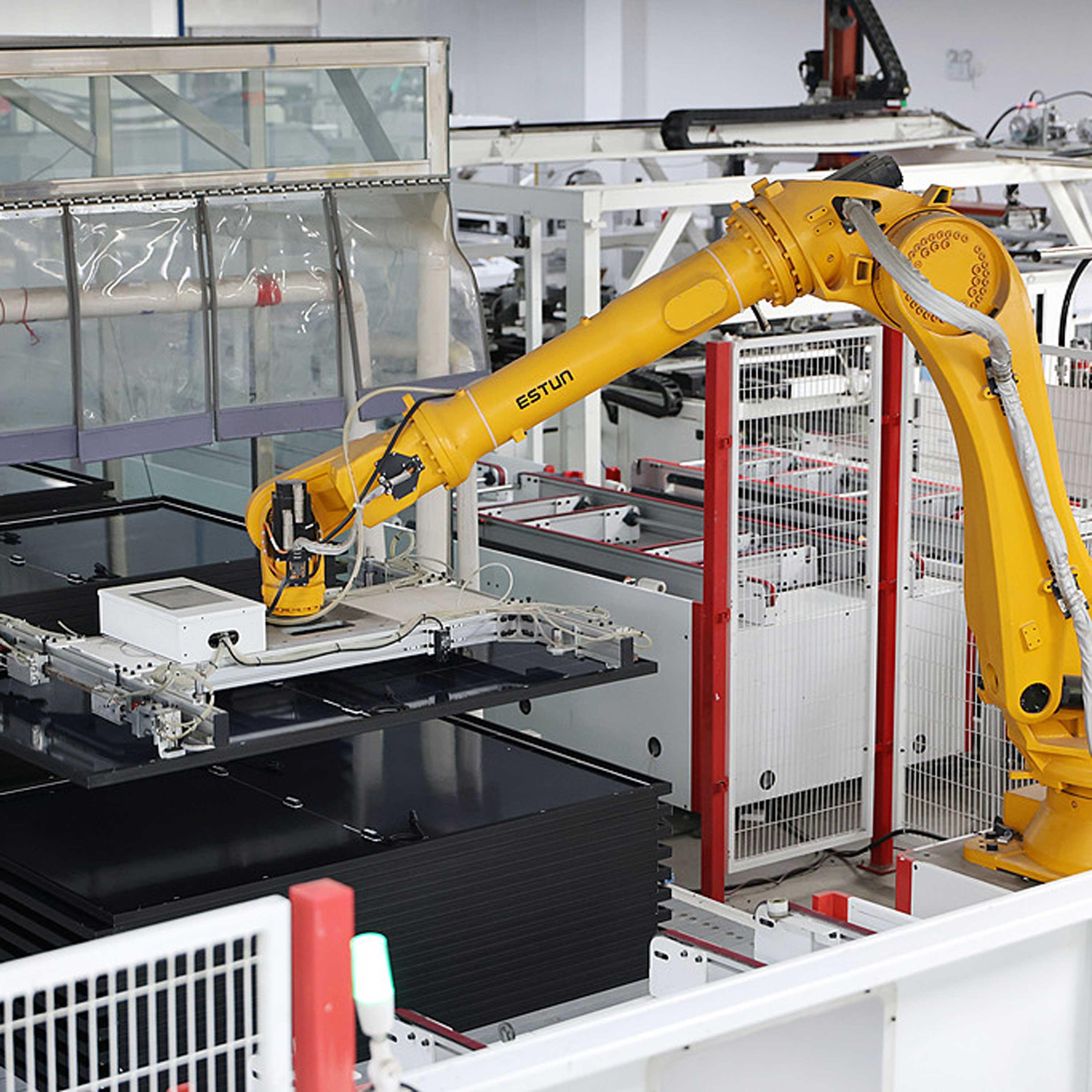 China's industrial output up 6.1 percent in first quarter