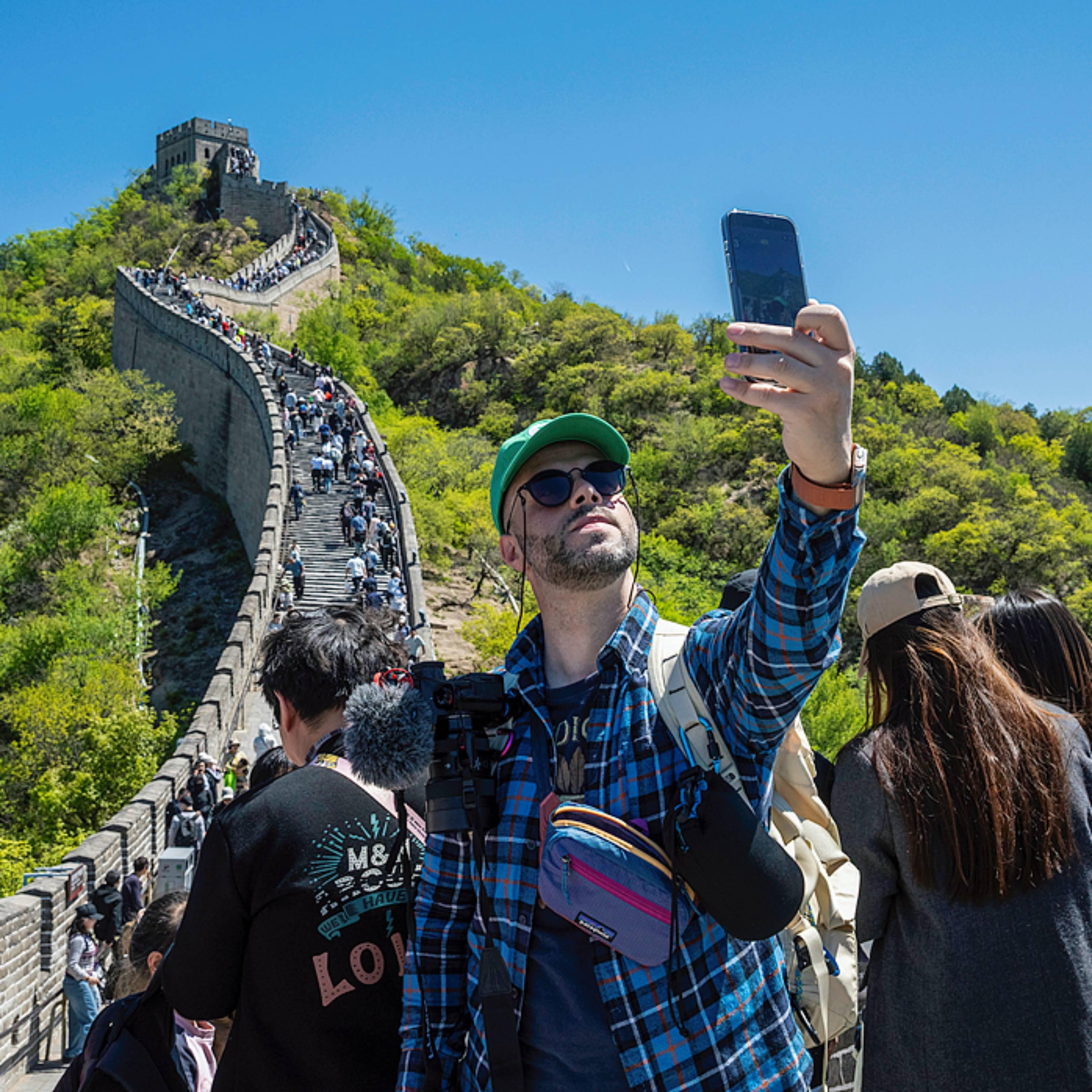 Beijing launches one-stop service for international visitors