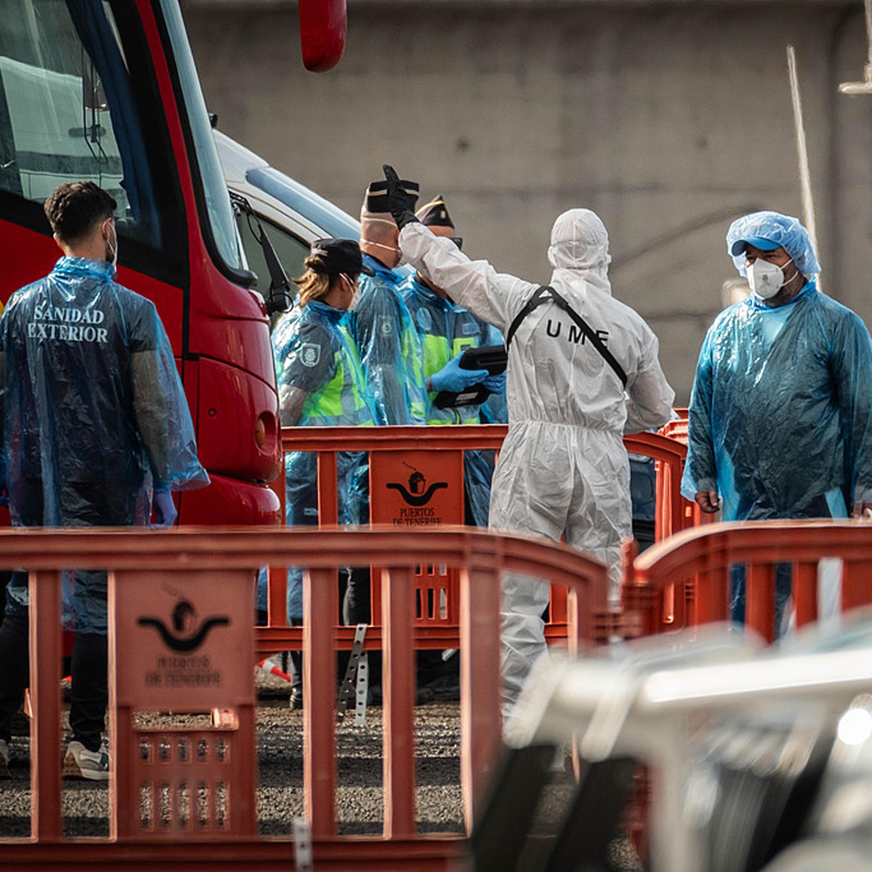 Spanish authorities evacuate hantavirus-hit cruise ship off Tenerife