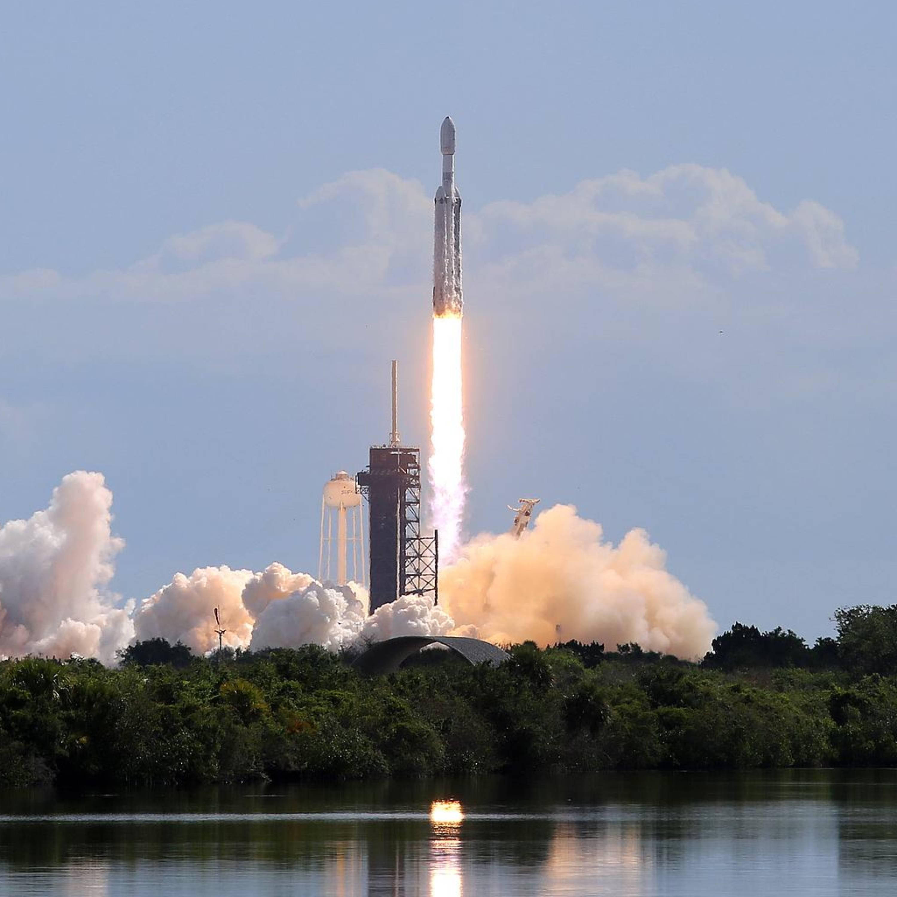 SpaceX aims to raise $75 billion in record IPO