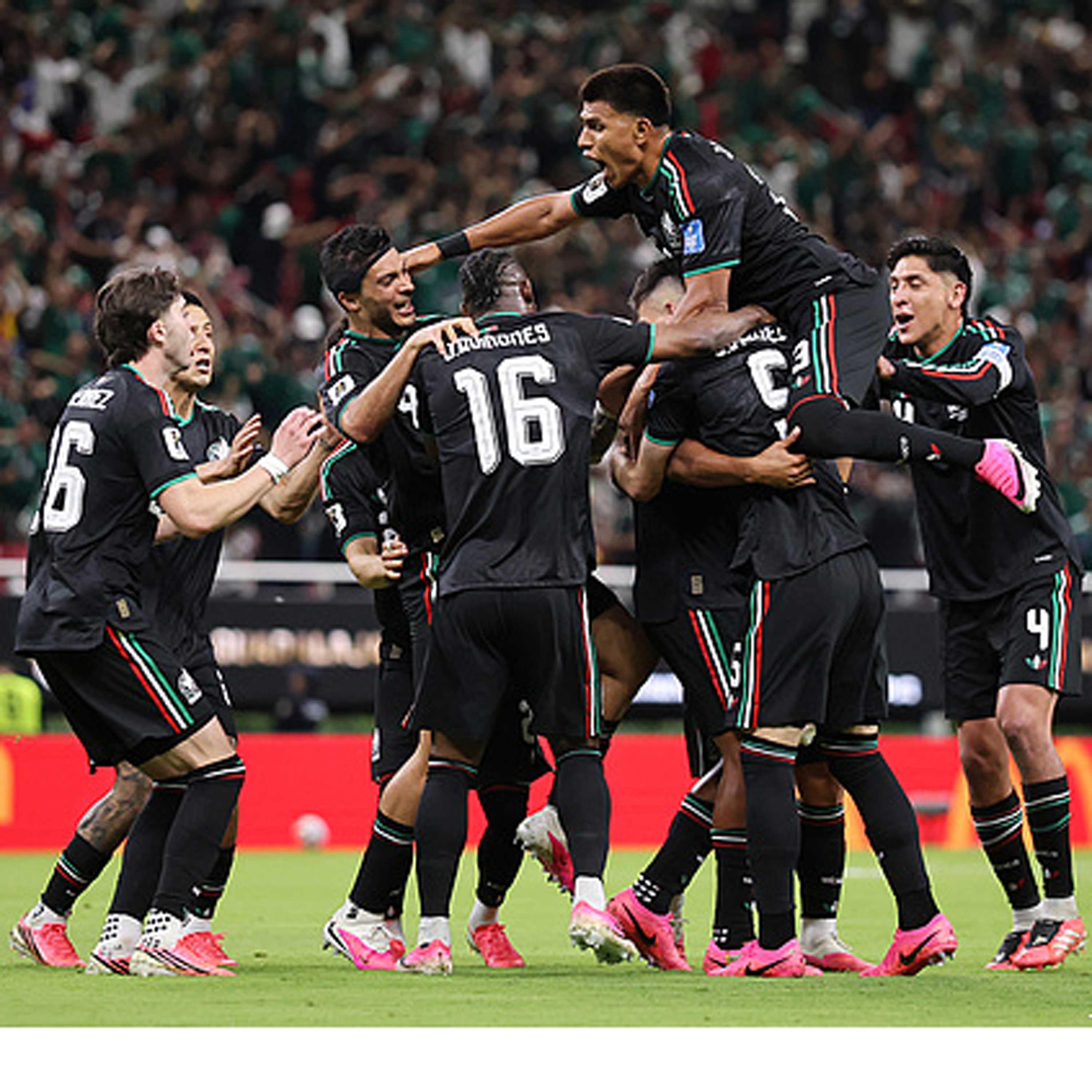 Mexico first team to progress at World Cup after 1-0 win over South Korea episode artwork