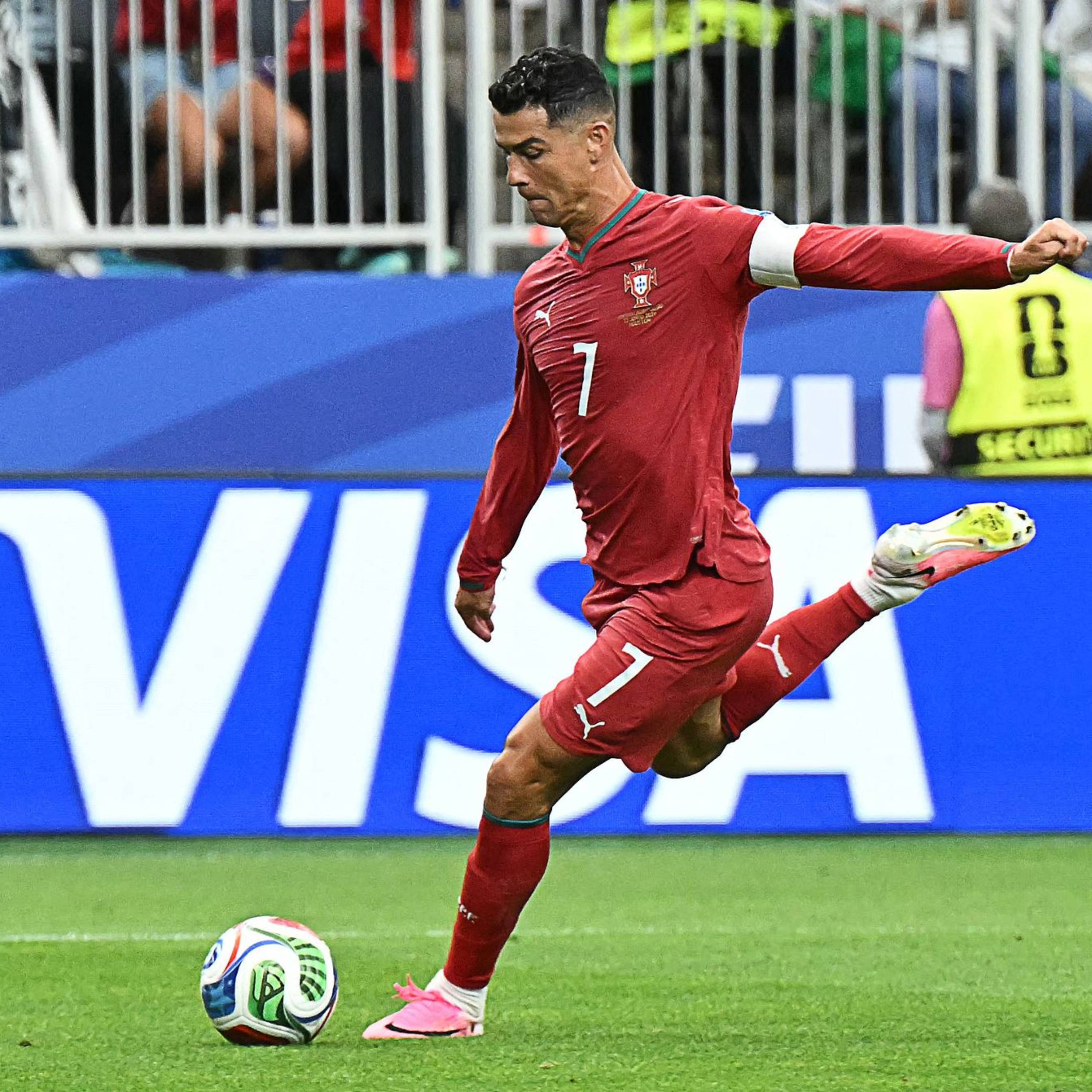 Ronaldo becomes first player to score in six World Cups to help Portugal thrash Uzbekistan episode artwork