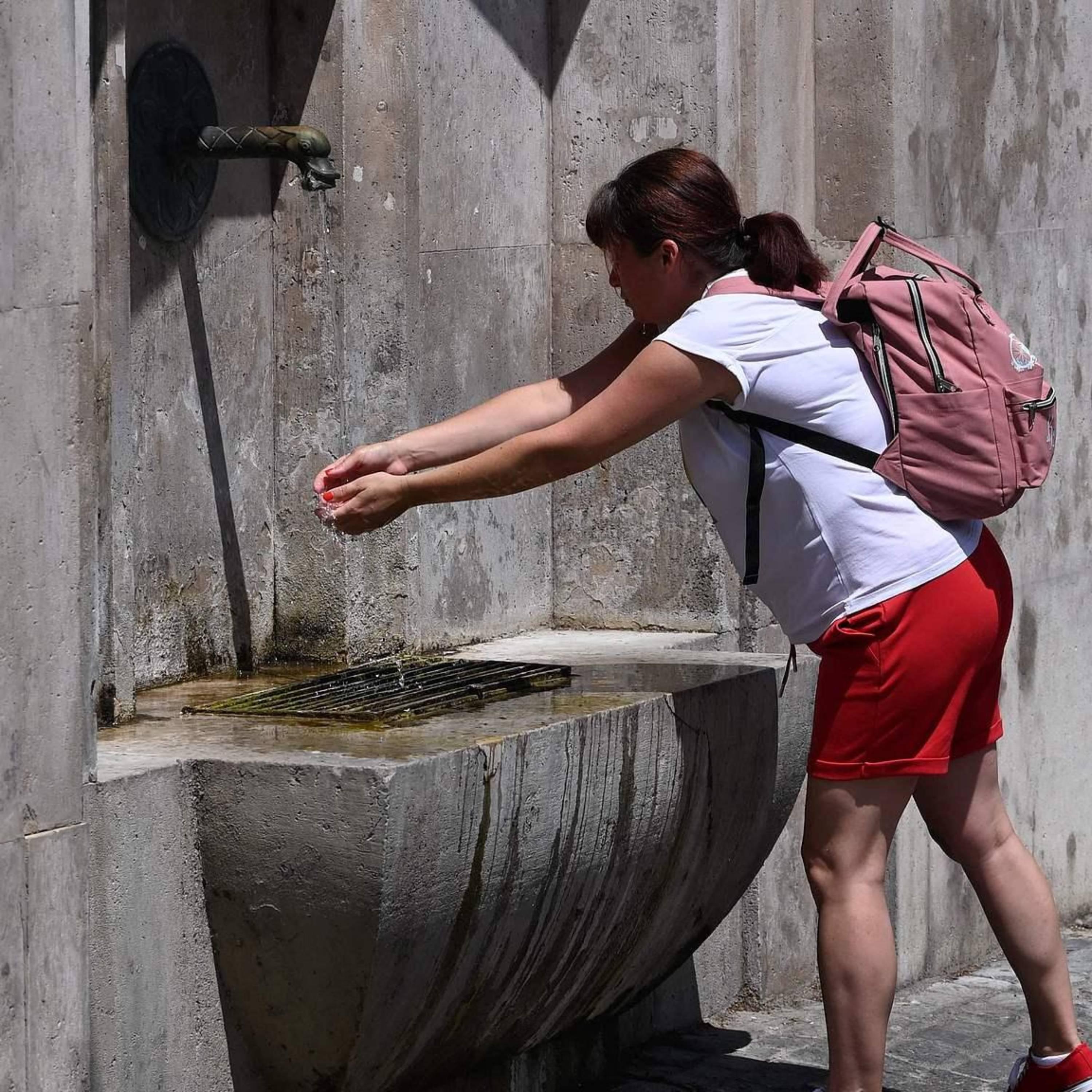 Hungary orders remote work as sweltering heat grips country episode artwork