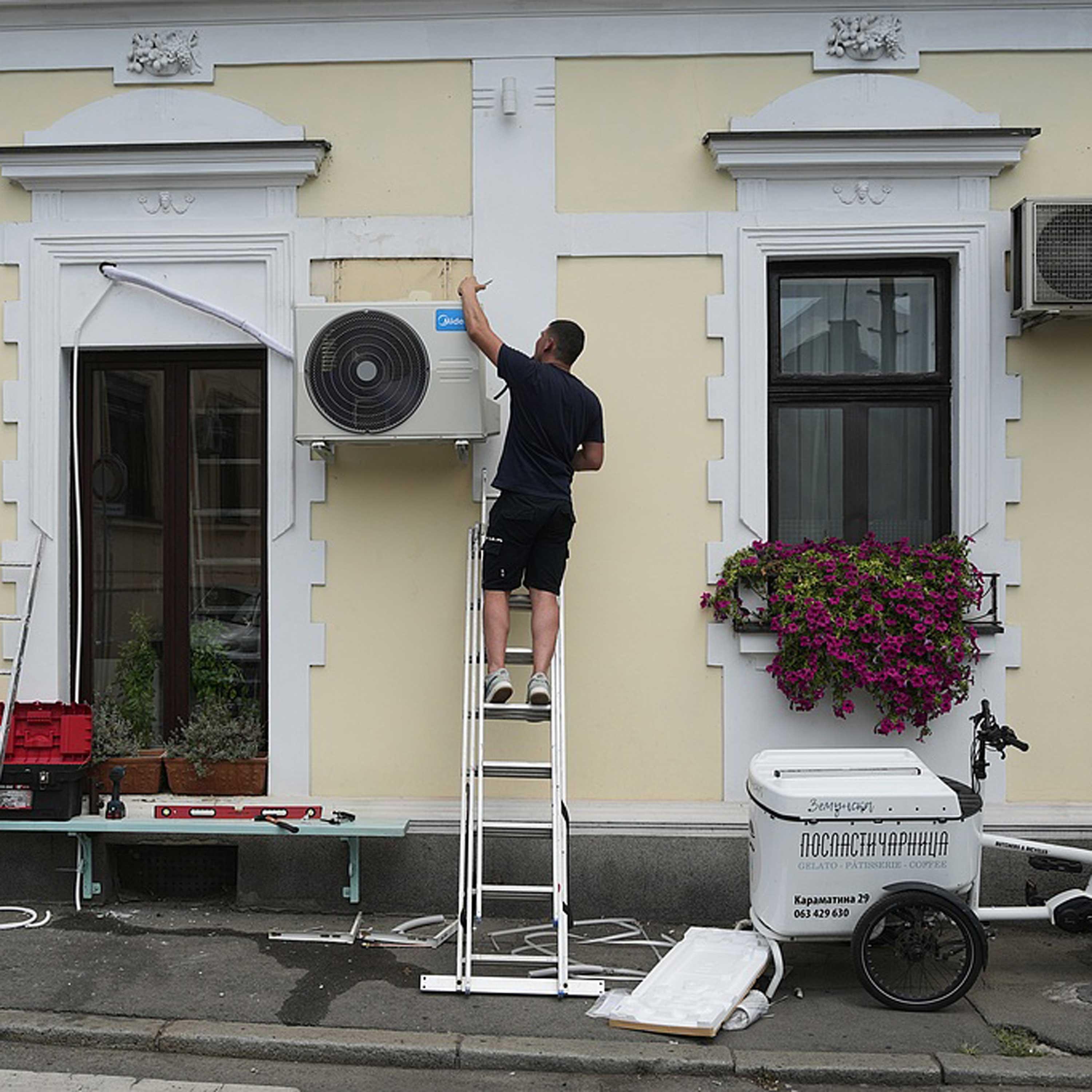 Extreme weather more likely in coming months: WMO episode artwork
