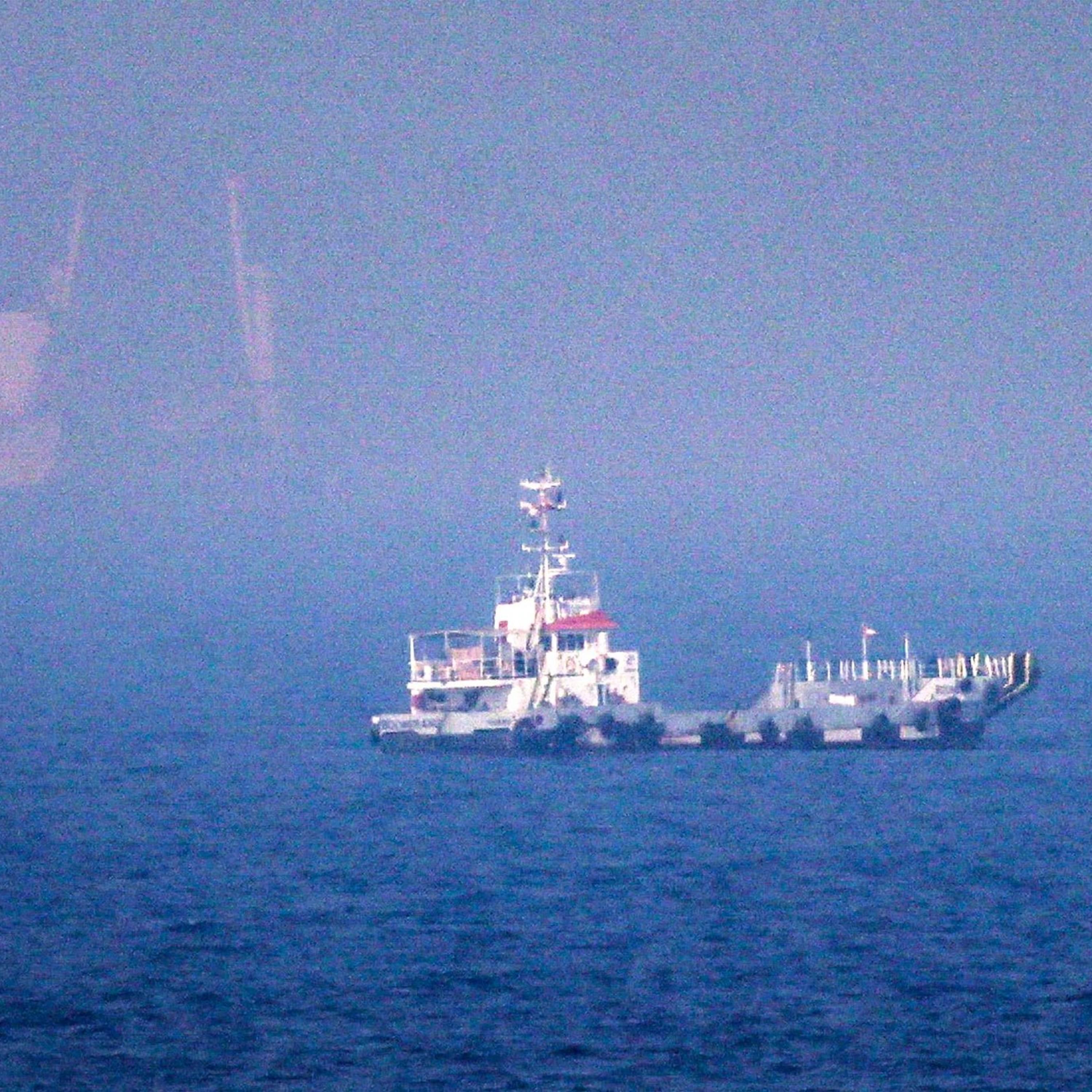 Trump says to reinstate naval blockade on Iran, Tehran vows to block US interference