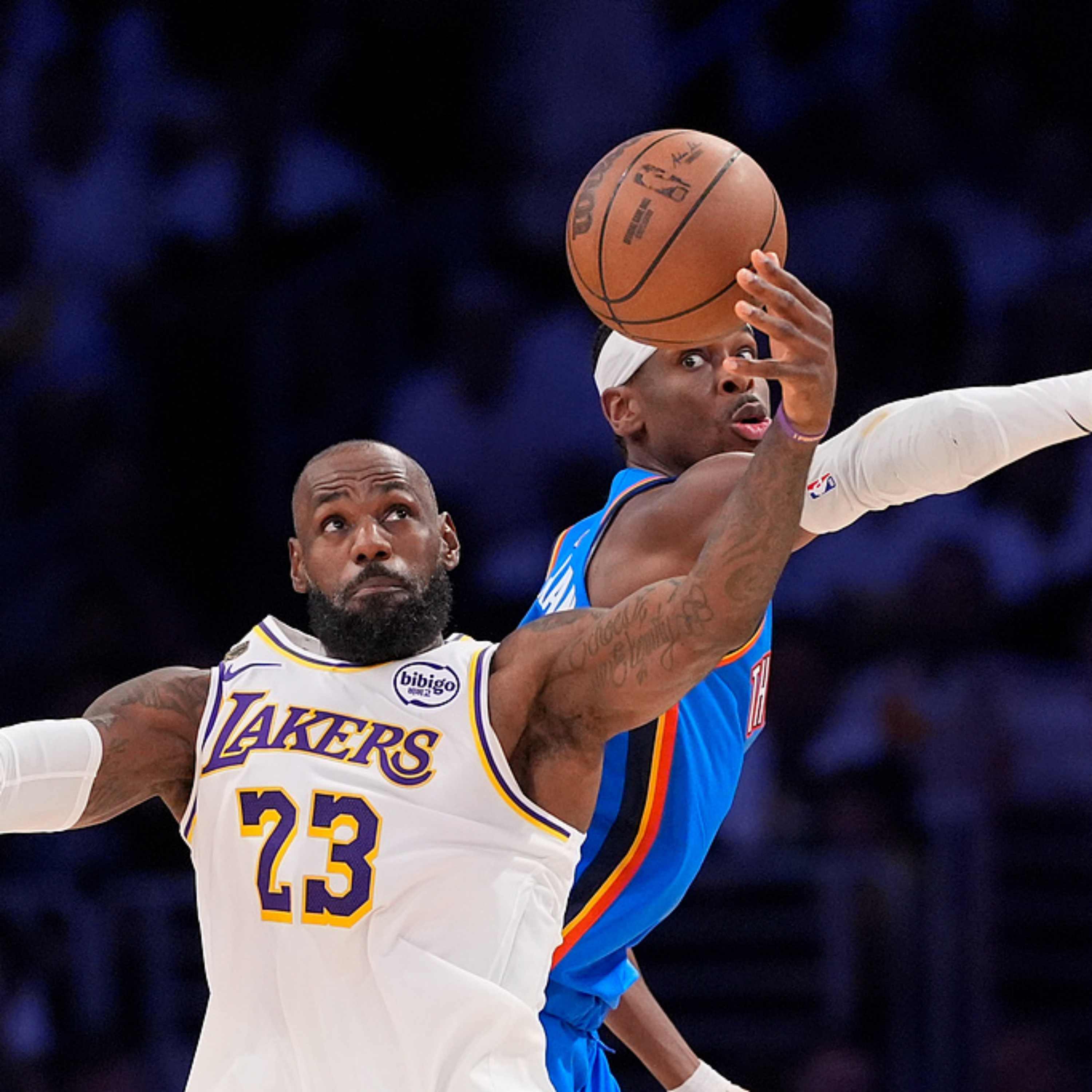 LeBron James says he will play for Philadelphia 76ers